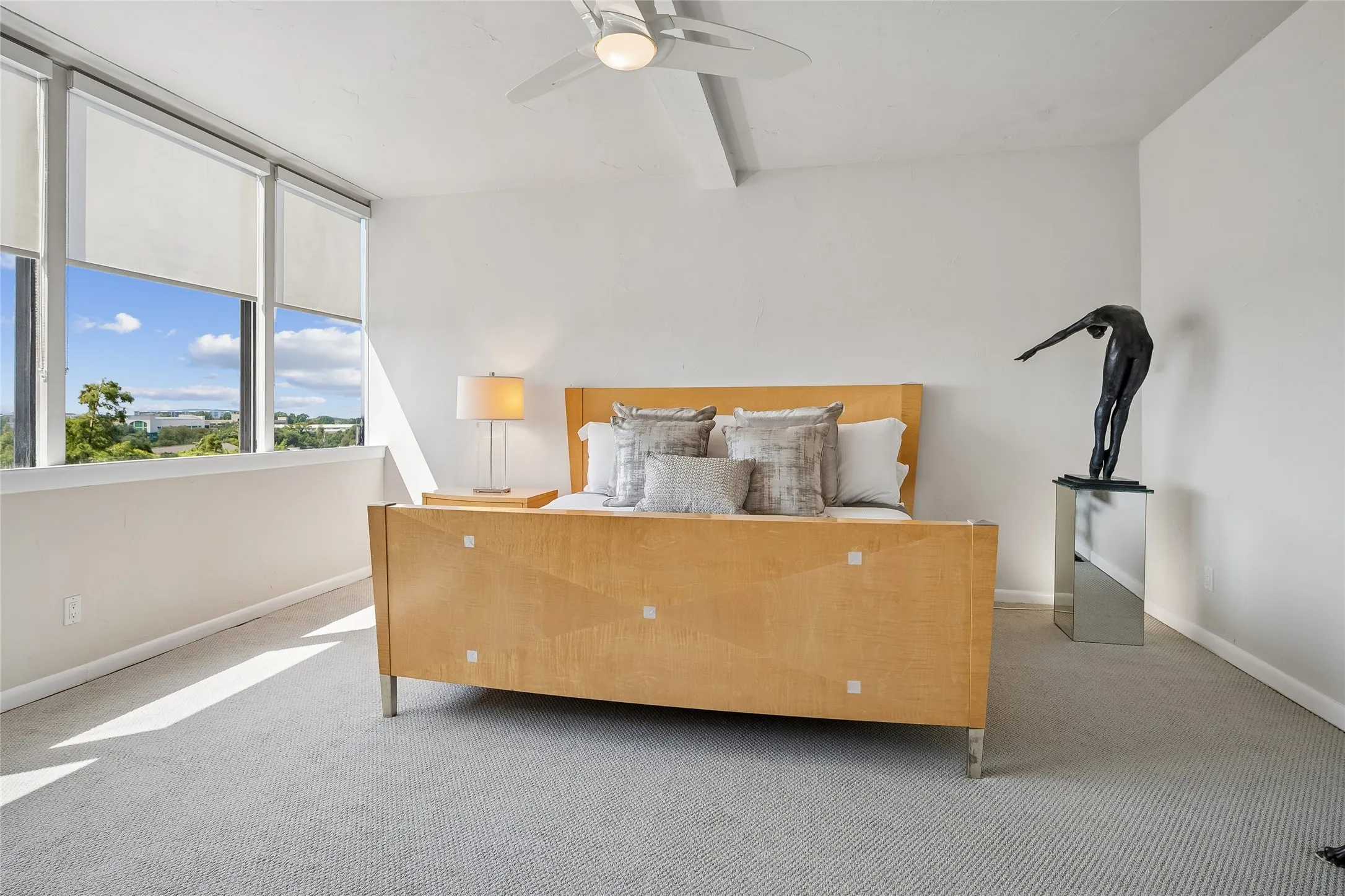 Condominium For Sale in Dallas County , 5200 Keller Springs Road 730, Dallas, Texas 75248, 2 Bedroom, 2 Bathroom, 1 Garage spaces, 2,105 Sqft, built in 1981, mls#21391868, Real Estate Agent in Dallas, Homes For Sale in Dallas county, Homes For Sale in Dallas, Realtor in Dallas Texas, Real Estate Brokerage Independent Realty Texas, Luminita Cordes Realtor