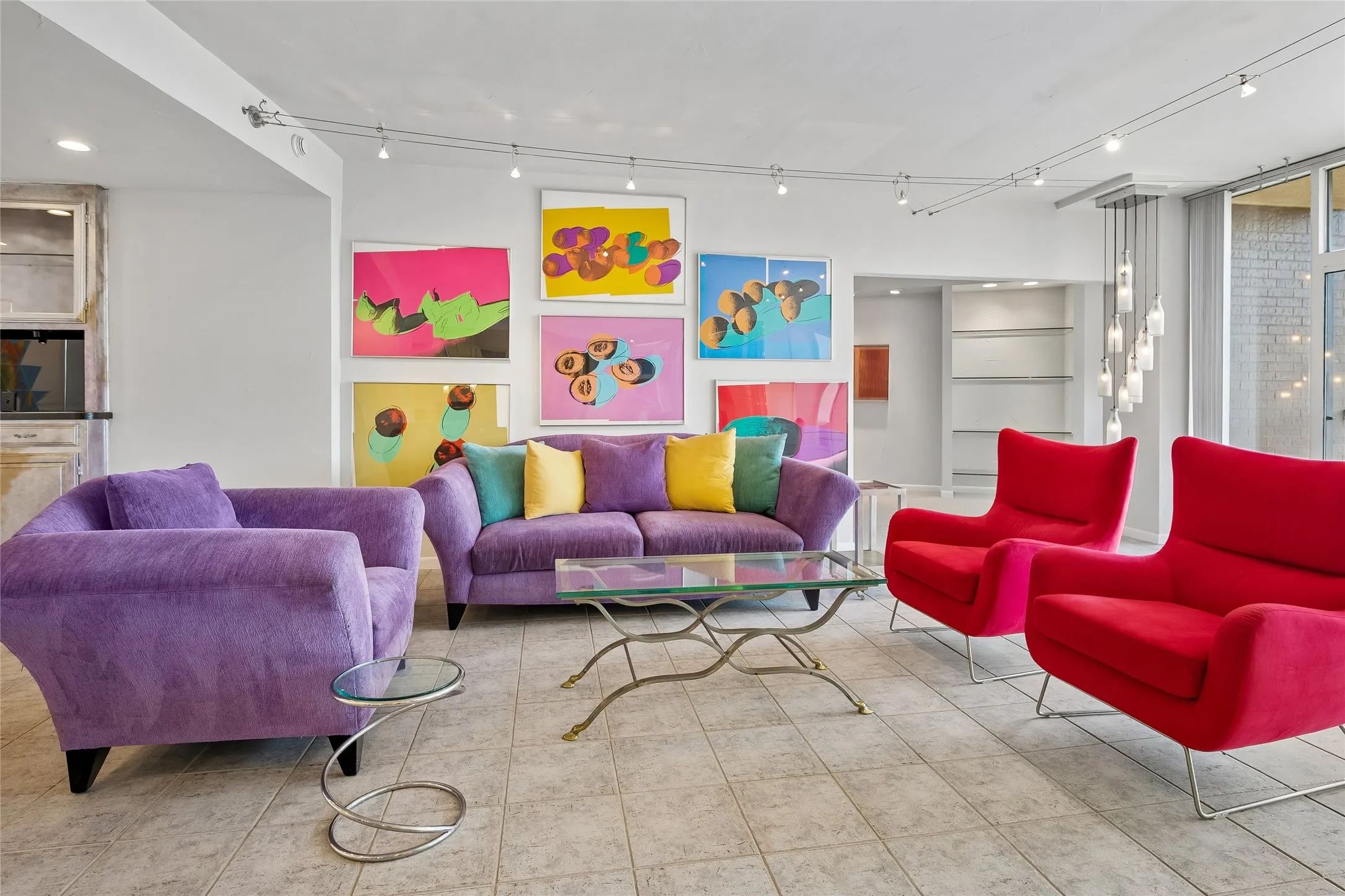 Condominium For Sale in Dallas County , 5200 Keller Springs Road 730, Dallas, Texas 75248, 2 Bedroom, 2 Bathroom, 1 Garage spaces, 2,105 Sqft, built in 1981, mls#21391868, Real Estate Agent in Dallas, Homes For Sale in Dallas county, Homes For Sale in Dallas, Realtor in Dallas Texas, Real Estate Brokerage Independent Realty Texas, Luminita Cordes Realtor