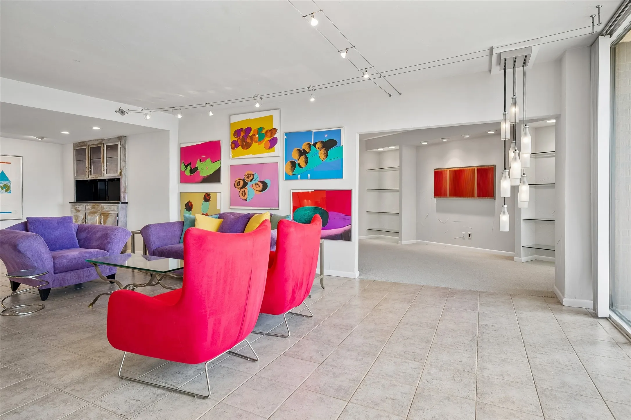 Condominium For Sale in Dallas County , 5200 Keller Springs Road 730, Dallas, Texas 75248, 2 Bedroom, 2 Bathroom, 1 Garage spaces, 2,105 Sqft, built in 1981, mls#21391868, Real Estate Agent in Dallas, Homes For Sale in Dallas county, Homes For Sale in Dallas, Realtor in Dallas Texas, Real Estate Brokerage Independent Realty Texas, Luminita Cordes Realtor