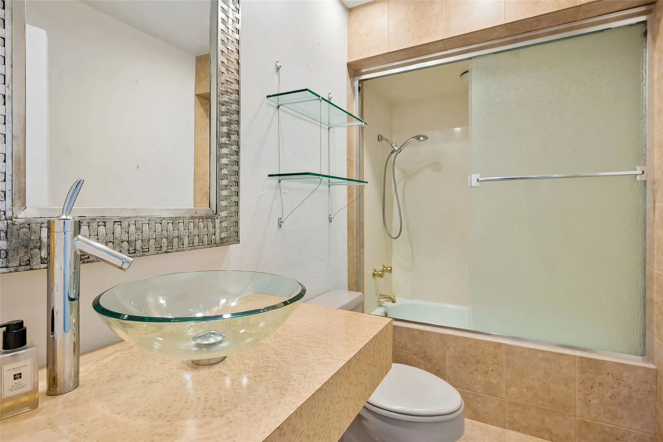 Condominium For Sale in Dallas County , 5200 Keller Springs Road 730, Dallas, Texas 75248, 2 Bedroom, 2 Bathroom, 1 Garage spaces, 2,105 Sqft, built in 1981, mls#21391868, Real Estate Agent in Dallas, Homes For Sale in Dallas county, Homes For Sale in Dallas, Realtor in Dallas Texas, Real Estate Brokerage Independent Realty Texas, Luminita Cordes Realtor