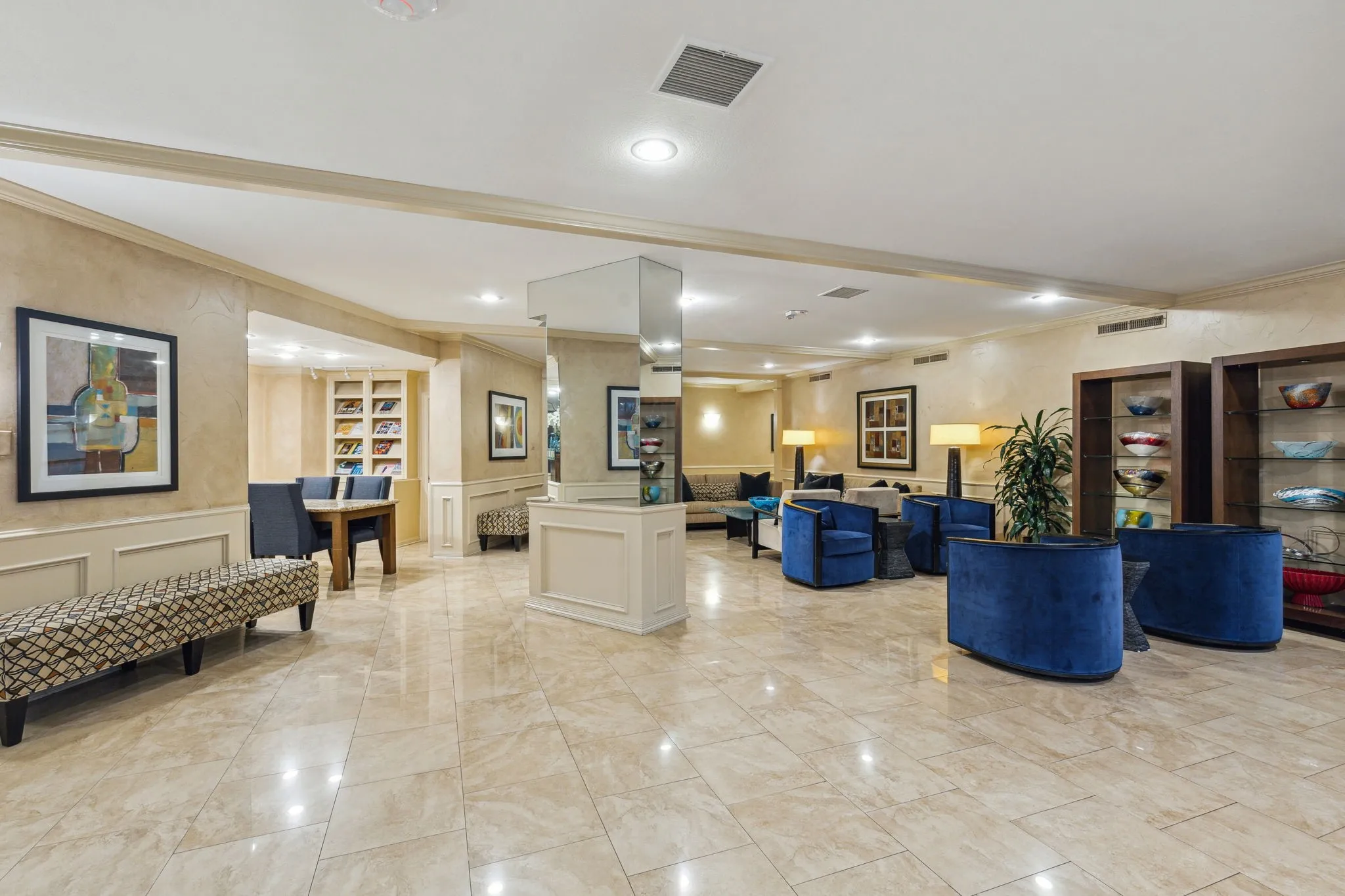 Condominium For Sale in Dallas County , 5200 Keller Springs Road 730, Dallas, Texas 75248, 2 Bedroom, 2 Bathroom, 1 Garage spaces, 2,105 Sqft, built in 1981, mls#21391868, Real Estate Agent in Dallas, Homes For Sale in Dallas county, Homes For Sale in Dallas, Realtor in Dallas Texas, Real Estate Brokerage Independent Realty Texas, Luminita Cordes Realtor