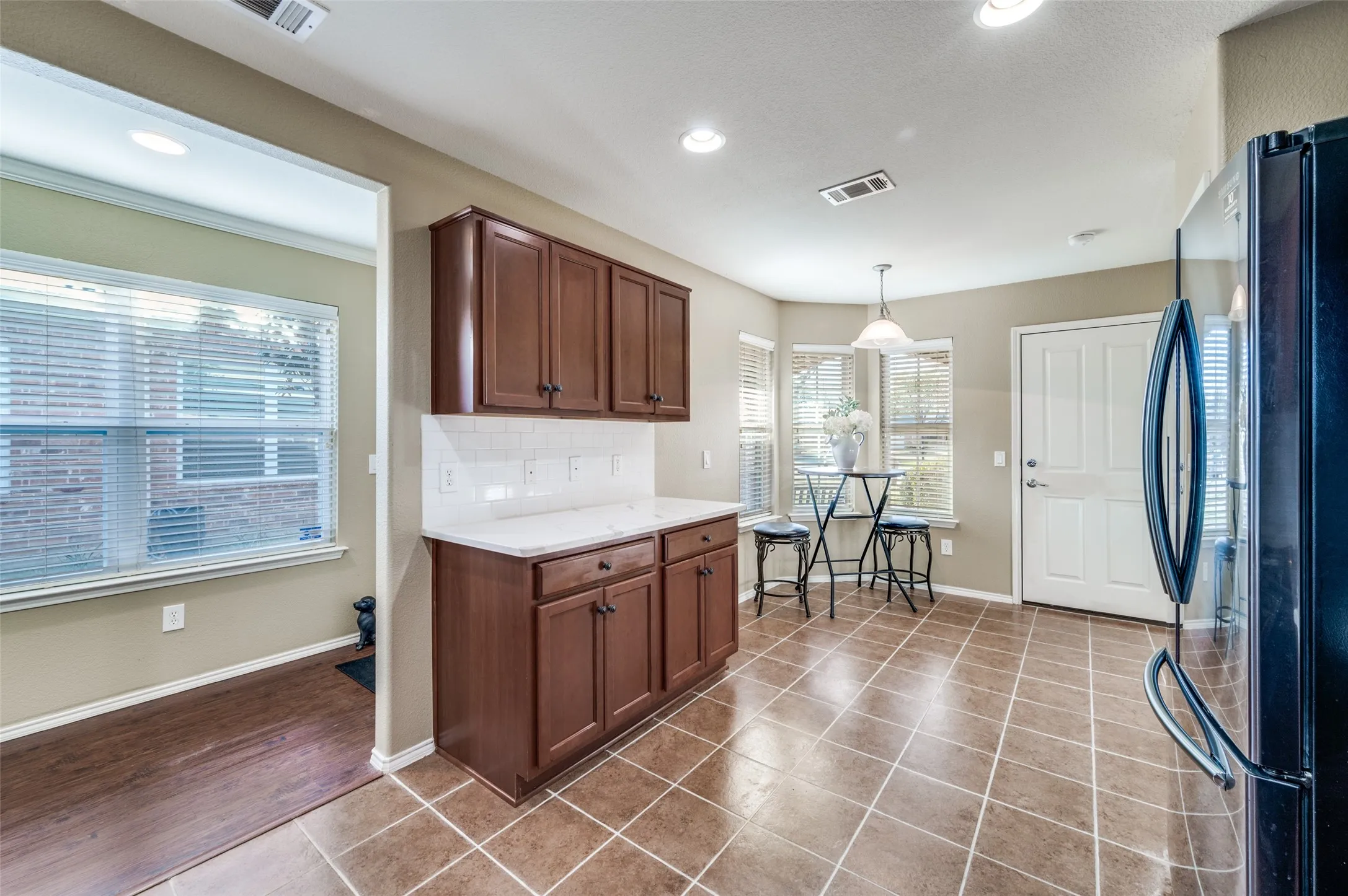 Single Family Residence For Sale in Denton County , 1216 Troon Drive, Frisco, Texas 75036, 2 Bedroom, 2 Bathroom, 2 Garage spaces, 1,467 Sqft, built in 2010, mls#21393651, Real Estate Agent in Frisco, Homes For Sale in Denton county, Homes For Sale in Frisco, Realtor in Frisco Texas, Real Estate Brokerage Independent Realty Texas, Luminita Cordes Realtor