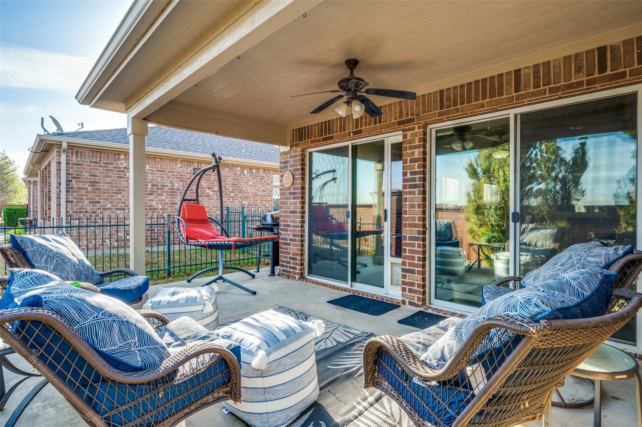 Single Family Residence For Sale in Denton County , 1216 Troon Drive, Frisco, Texas 75036, 2 Bedroom, 2 Bathroom, 2 Garage spaces, 1,467 Sqft, built in 2010, mls#21393651, Real Estate Agent in Frisco, Homes For Sale in Denton county, Homes For Sale in Frisco, Realtor in Frisco Texas, Real Estate Brokerage Independent Realty Texas, Luminita Cordes Realtor