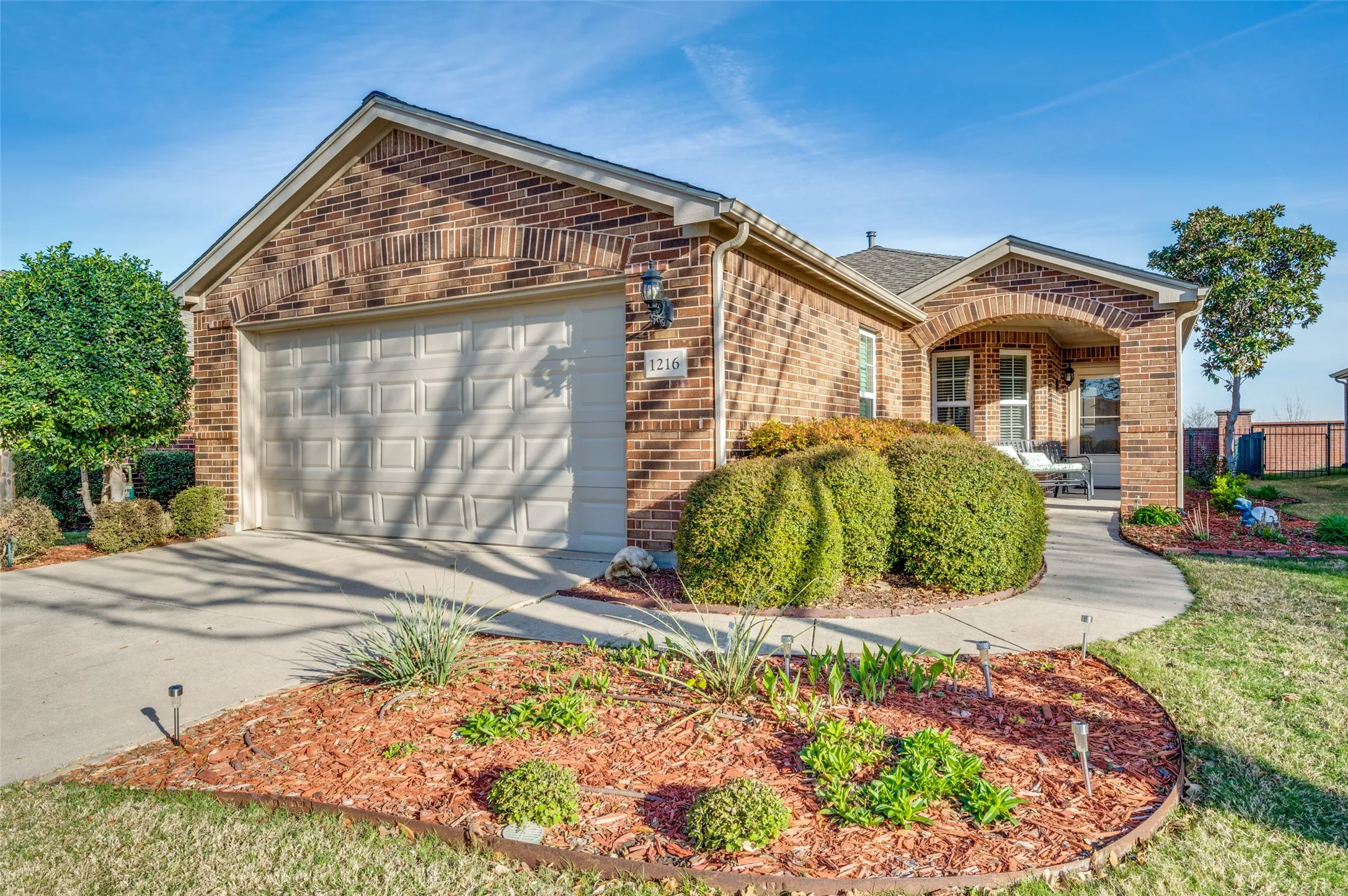 Single Family Residence For Sale in Denton County , 1216 Troon Drive, Frisco, Texas 75036, 2 Bedroom, 2 Bathroom, 2 Garage spaces, 1,467 Sqft, built in 2010, mls#21393651, Real Estate Agent in Frisco, Homes For Sale in Denton county, Homes For Sale in Frisco, Realtor in Frisco Texas, Real Estate Brokerage Independent Realty Texas, Luminita Cordes Realtor