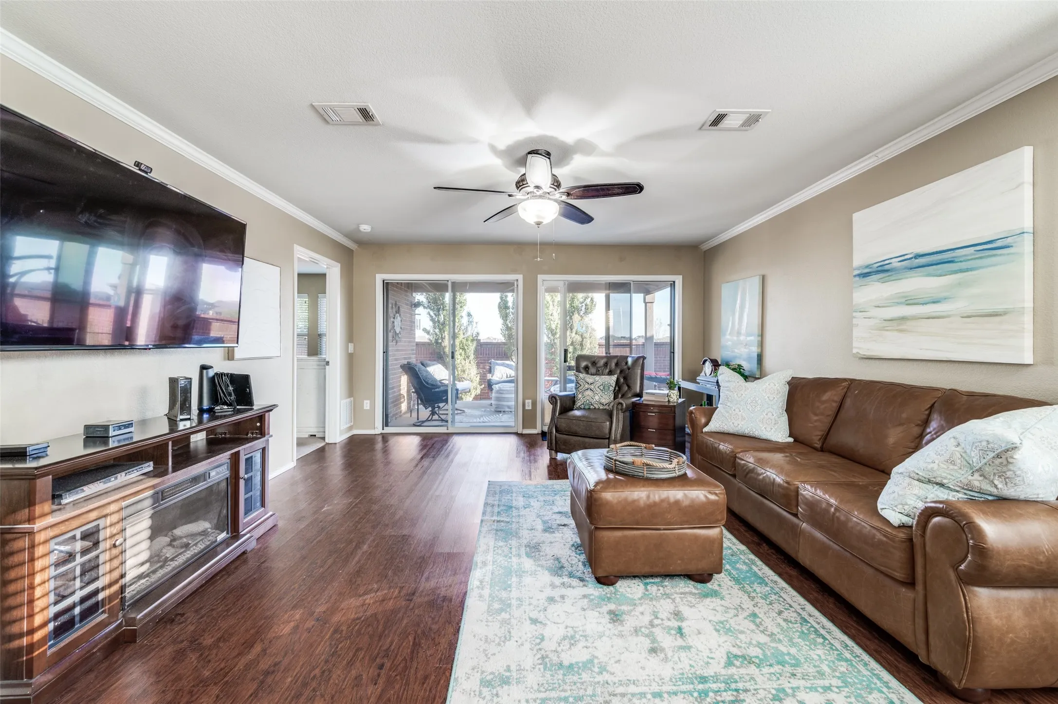 Single Family Residence For Sale in Denton County , 1216 Troon Drive, Frisco, Texas 75036, 2 Bedroom, 2 Bathroom, 2 Garage spaces, 1,467 Sqft, built in 2010, mls#21393651, Real Estate Agent in Frisco, Homes For Sale in Denton county, Homes For Sale in Frisco, Realtor in Frisco Texas, Real Estate Brokerage Independent Realty Texas, Luminita Cordes Realtor
