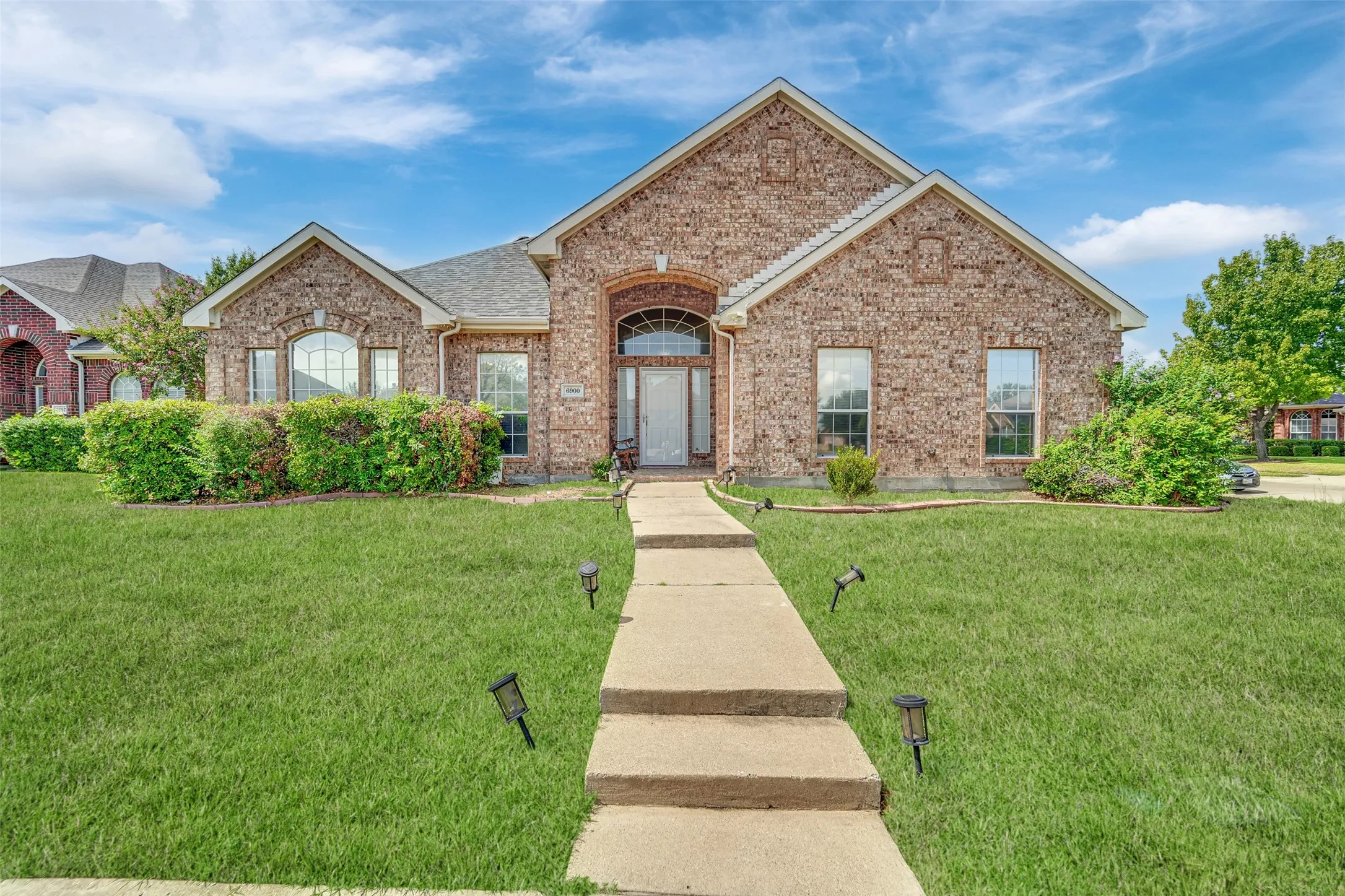 Single Family Residence For Sale