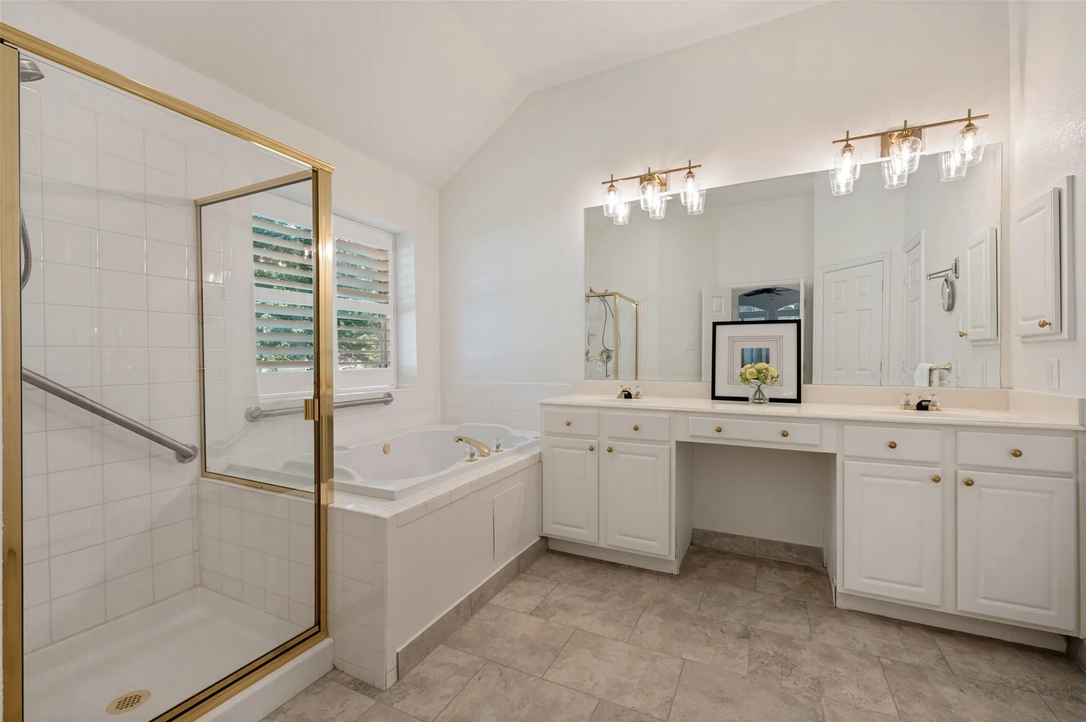 Single Family Residence For Sale in Collin County , 2512 Pheasant Run Drive, Mc Kinney, Texas 75072, 3 Bedroom, 2 Bathroom, 2 Garage spaces, 2,370 Sqft, built in 1997, mls#21393427, Real Estate Agent in Mc Kinney, Homes For Sale in Collin county, Homes For Sale in Mc Kinney, Realtor in Mc Kinney Texas, Real Estate Brokerage Independent Realty Texas, Luminita Cordes Realtor