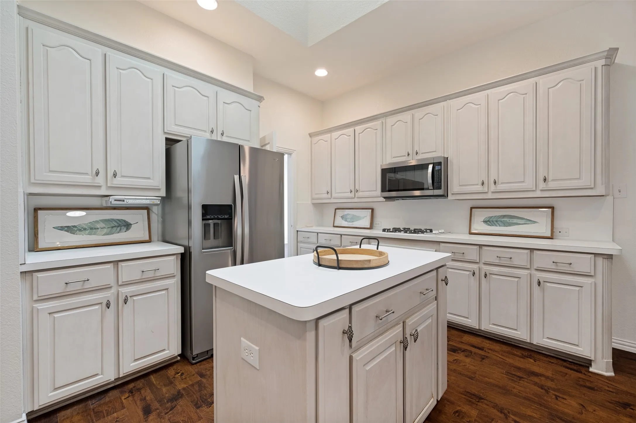 Single Family Residence For Sale in Collin County , 2512 Pheasant Run Drive, Mc Kinney, Texas 75072, 3 Bedroom, 2 Bathroom, 2 Garage spaces, 2,370 Sqft, built in 1997, mls#21393427, Real Estate Agent in Mc Kinney, Homes For Sale in Collin county, Homes For Sale in Mc Kinney, Realtor in Mc Kinney Texas, Real Estate Brokerage Independent Realty Texas, Luminita Cordes Realtor