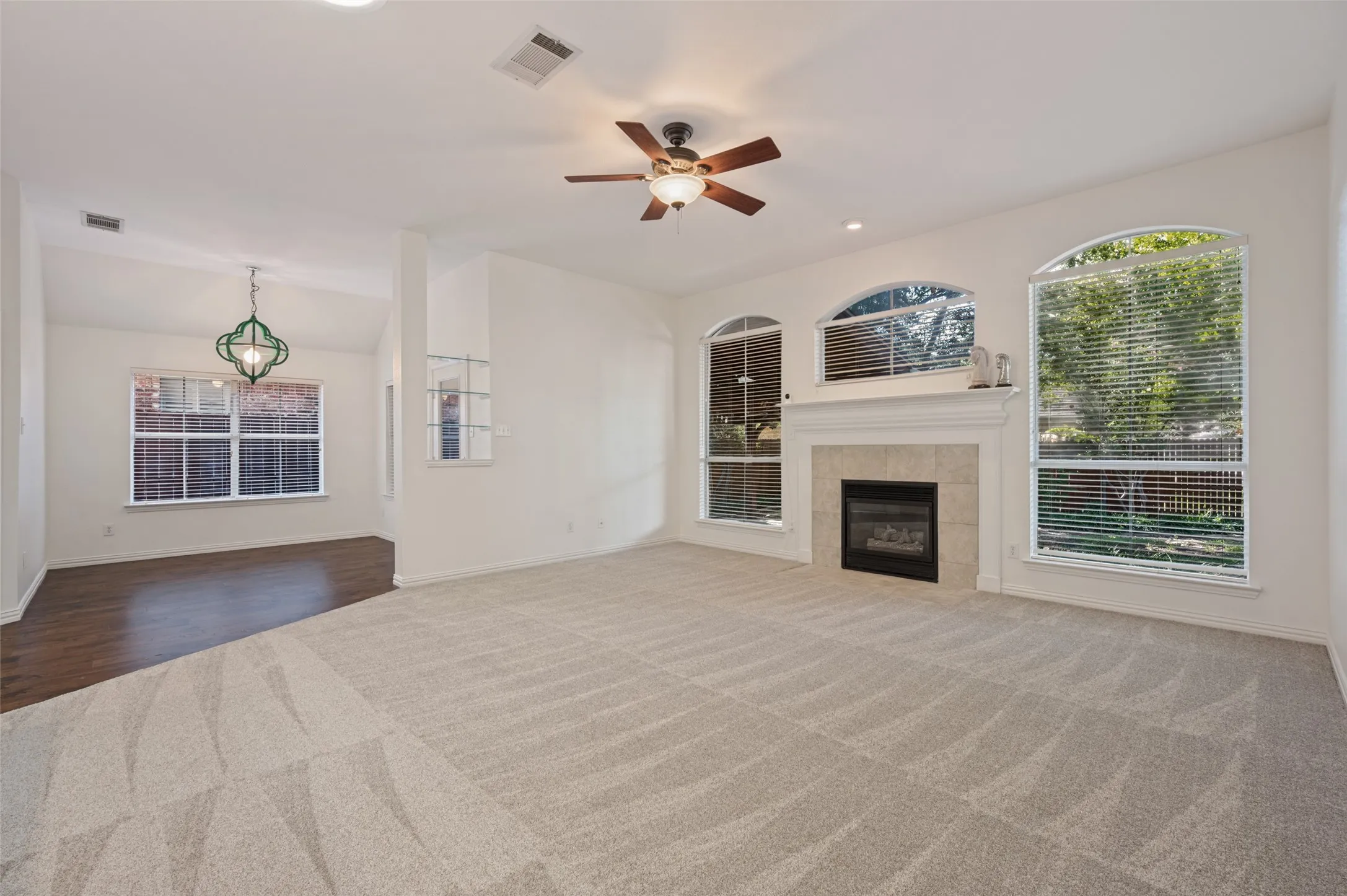 Single Family Residence For Sale in Collin County , 2512 Pheasant Run Drive, Mc Kinney, Texas 75072, 3 Bedroom, 2 Bathroom, 2 Garage spaces, 2,370 Sqft, built in 1997, mls#21393427, Real Estate Agent in Mc Kinney, Homes For Sale in Collin county, Homes For Sale in Mc Kinney, Realtor in Mc Kinney Texas, Real Estate Brokerage Independent Realty Texas, Luminita Cordes Realtor
