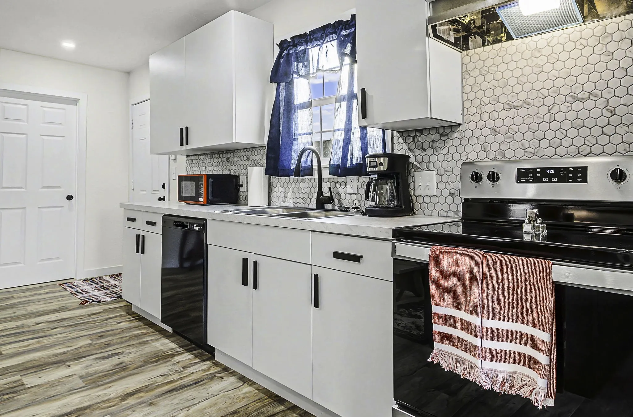 For Sale in Polk County , 158 Nursery Road, Livingston, Texas 77351, 5 Bedroom, 5 Bathroom, Garage spaces, 3,500 Sqft, built in 2024, mls#21393186, Real Estate Agent in Livingston, Homes For Sale in Polk county, Homes For Sale in Livingston, Realtor in Livingston Texas, Real Estate Brokerage Independent Realty Texas, Luminita Cordes Realtor