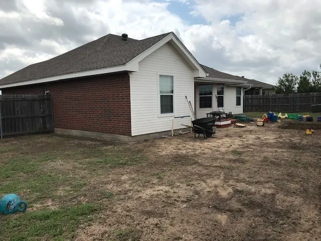 Single Family Residence For Rent in Taylor County , 1202 Lewis And Clark Trail, Abilene, Texas 79602, 3 Bedroom, 2 Bathroom, 2 Garage spaces, 1,496 Sqft, built in 2007, mls#21395792, Real Estate Agent in Abilene, Homes For Rent in Taylor county, Homes For Rent in Abilene, Realtor in Abilene Texas, Real Estate Brokerage Independent Realty Texas, Luminita Cordes Realtor