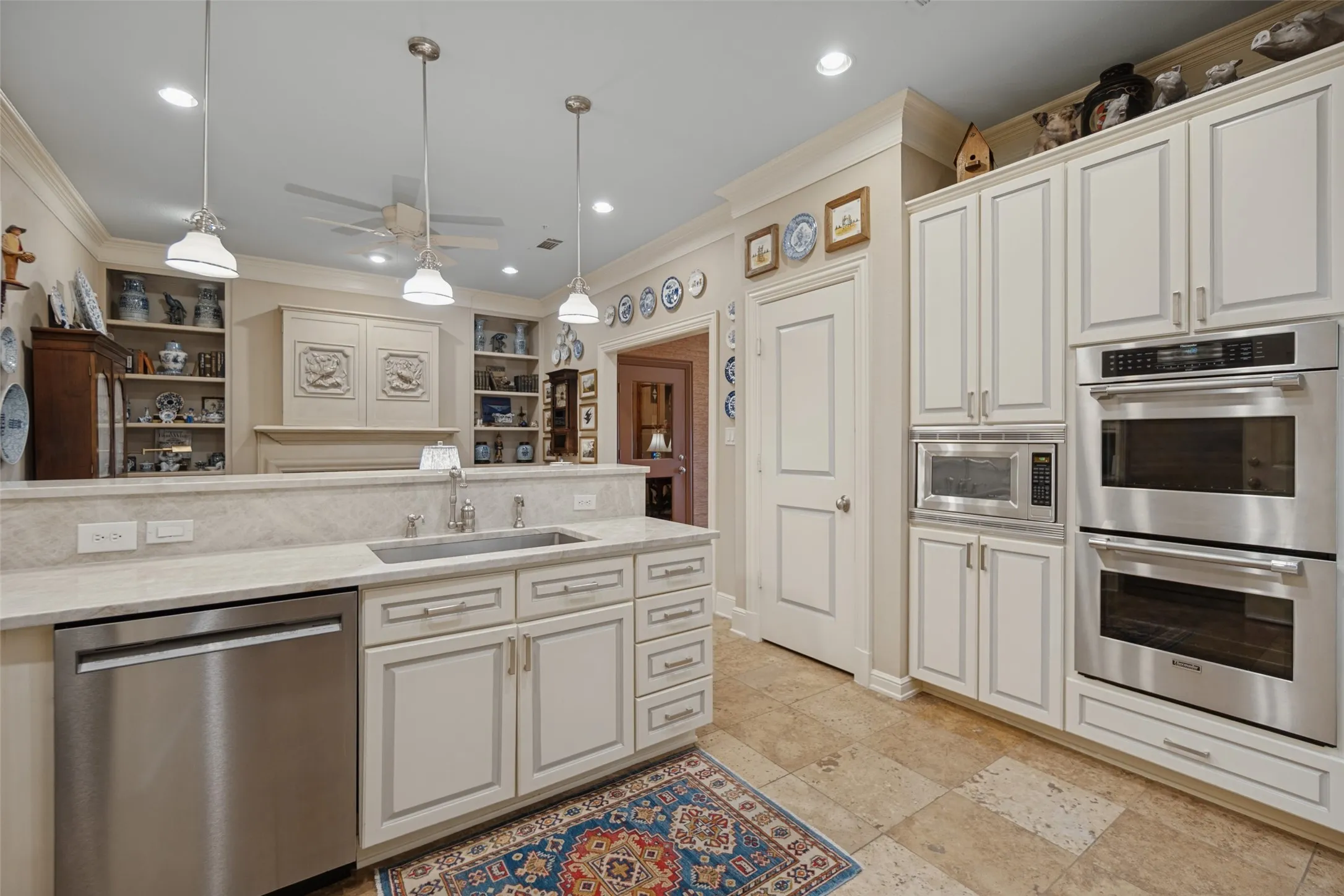 Condominium For Sale in Dallas County , 4240 Prescott Avenue 6B, Dallas, Texas 75219, 2 Bedroom, 3 Bathroom, 2 Garage spaces, 2,293 Sqft, built in 2004, mls#21394041, Real Estate Agent in Dallas, Homes For Sale in Dallas county, Homes For Sale in Dallas, Realtor in Dallas Texas, Real Estate Brokerage Independent Realty Texas, Luminita Cordes Realtor