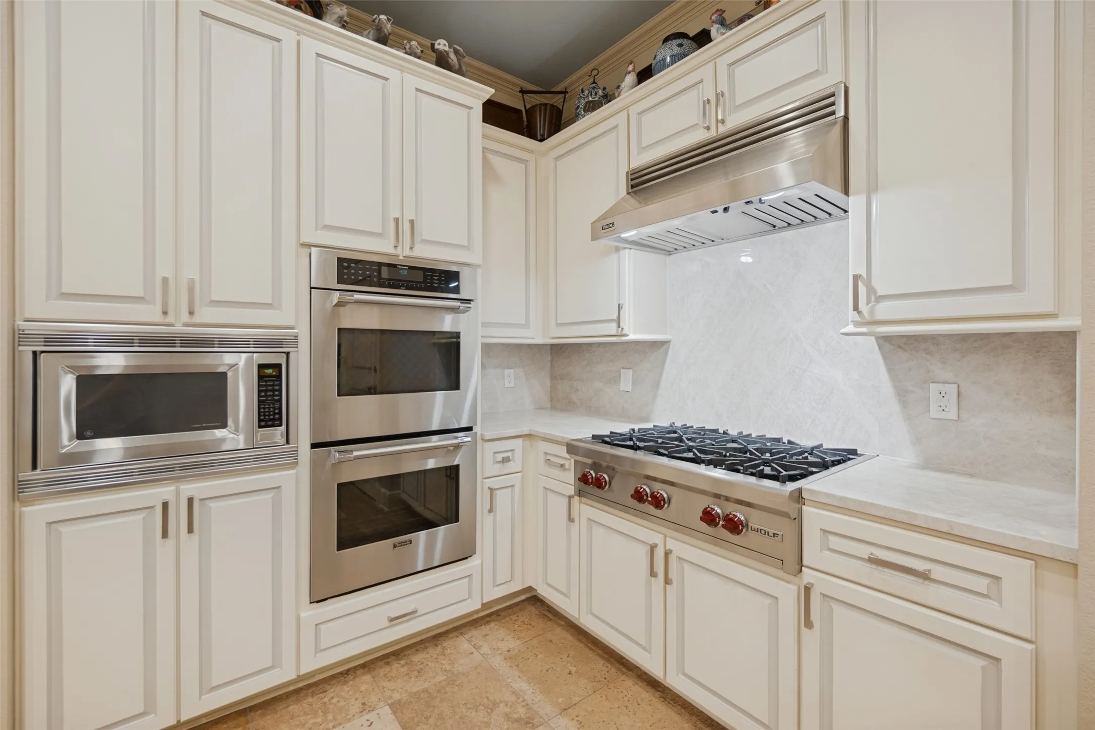 Condominium For Sale in Dallas County , 4240 Prescott Avenue 6B, Dallas, Texas 75219, 2 Bedroom, 3 Bathroom, 2 Garage spaces, 2,293 Sqft, built in 2004, mls#21394041, Real Estate Agent in Dallas, Homes For Sale in Dallas county, Homes For Sale in Dallas, Realtor in Dallas Texas, Real Estate Brokerage Independent Realty Texas, Luminita Cordes Realtor