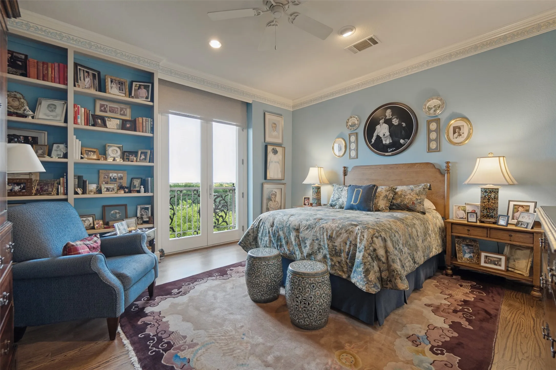 Condominium For Sale in Dallas County , 4240 Prescott Avenue 6B, Dallas, Texas 75219, 2 Bedroom, 3 Bathroom, 2 Garage spaces, 2,293 Sqft, built in 2004, mls#21394041, Real Estate Agent in Dallas, Homes For Sale in Dallas county, Homes For Sale in Dallas, Realtor in Dallas Texas, Real Estate Brokerage Independent Realty Texas, Luminita Cordes Realtor