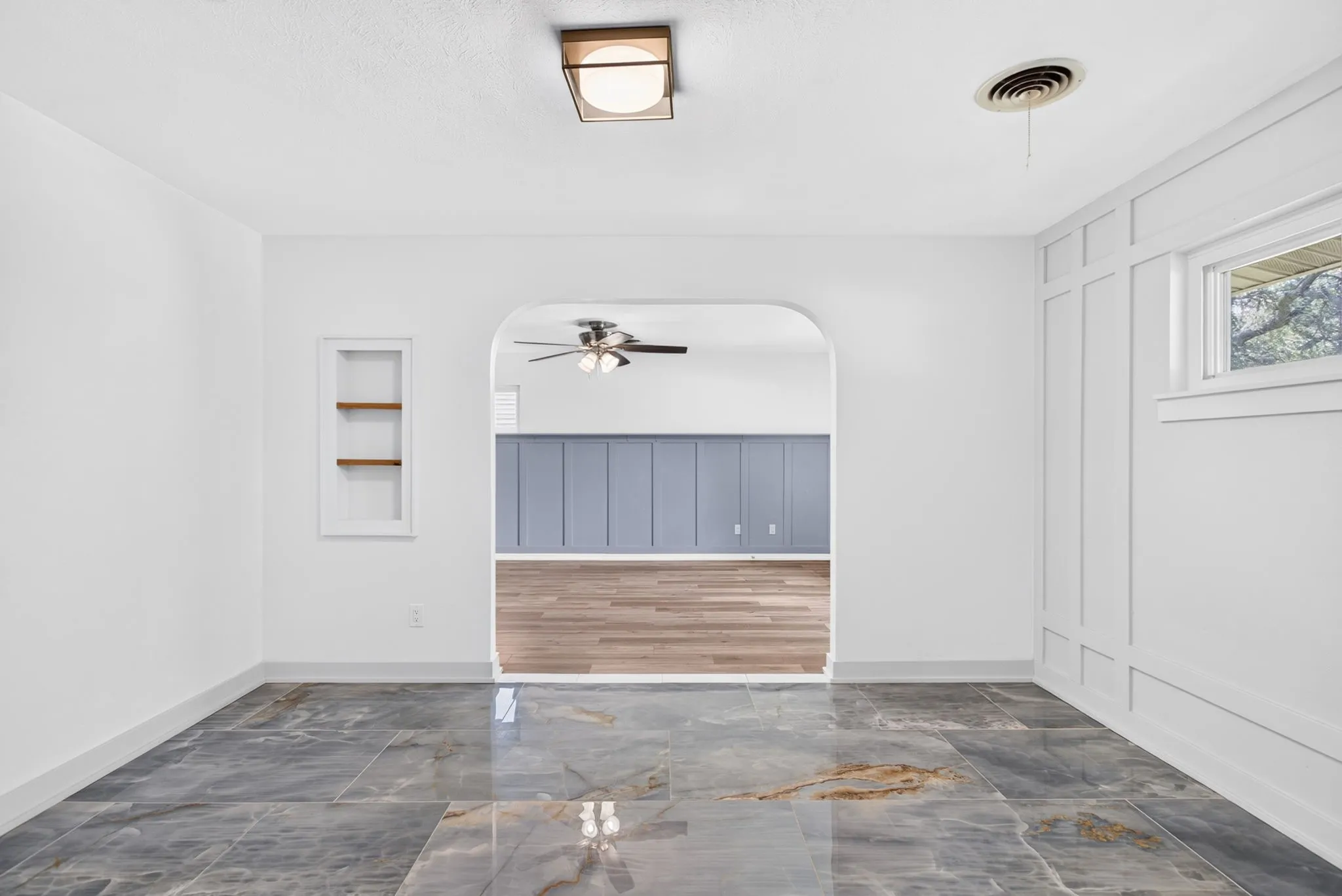Single Family Residence For Sale in Tarrant County , 3608 Wooten Drive, Fort Worth, Texas 76133, 5 Bedroom, 4 Bathroom, 2 Garage spaces, 3,462 Sqft, built in 1959, mls#21394698, Real Estate Agent in Fort Worth, Homes For Sale in Tarrant county, Homes For Sale in Fort Worth, Realtor in Fort Worth Texas, Real Estate Brokerage Independent Realty Texas, Luminita Cordes Realtor