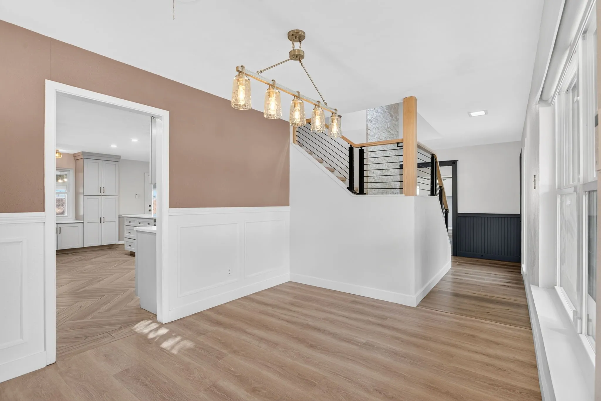 Single Family Residence For Sale in Tarrant County , 3608 Wooten Drive, Fort Worth, Texas 76133, 5 Bedroom, 4 Bathroom, 2 Garage spaces, 3,462 Sqft, built in 1959, mls#21394698, Real Estate Agent in Fort Worth, Homes For Sale in Tarrant county, Homes For Sale in Fort Worth, Realtor in Fort Worth Texas, Real Estate Brokerage Independent Realty Texas, Luminita Cordes Realtor