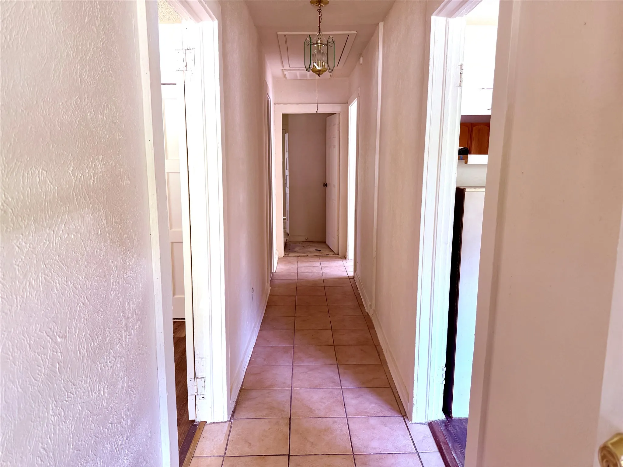 Single Family Residence For Sale in Dallas County , 4623 Spring Garden Road, Dallas, Texas 75215, 3 Bedroom, 1 Bathroom, Garage spaces, 1,072 Sqft, built in 1928, mls#21395796, Real Estate Agent in Dallas, Homes For Sale in Dallas county, Homes For Sale in Dallas, Realtor in Dallas Texas, Real Estate Brokerage Independent Realty Texas, Luminita Cordes Realtor