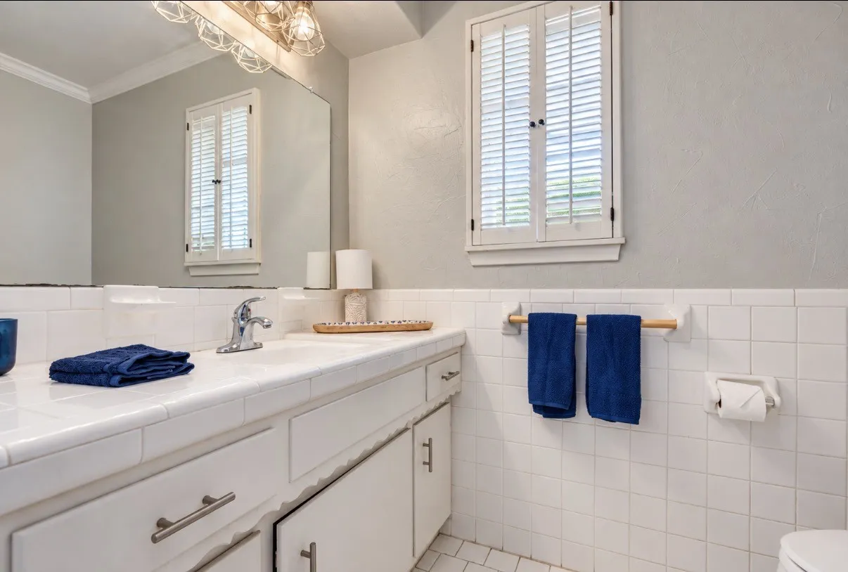 Single Family Residence For Sale in Dallas County , 10425 Church Road, Dallas, Texas 75238, 3 Bedroom, 2 Bathroom, 2 Garage spaces, 1,724 Sqft, built in 1964, mls#21395799, Real Estate Agent in Dallas, Homes For Sale in Dallas county, Homes For Sale in Dallas, Realtor in Dallas Texas, Real Estate Brokerage Independent Realty Texas, Luminita Cordes Realtor