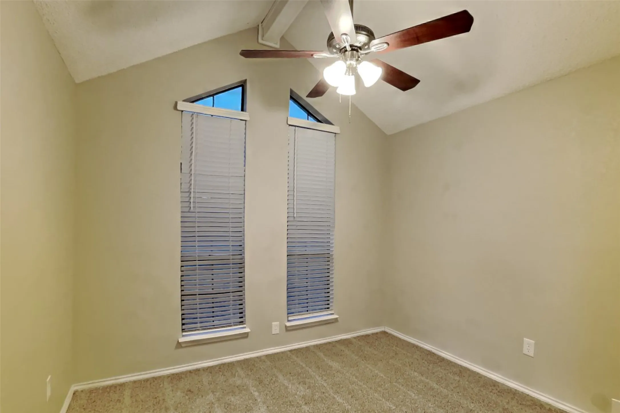 Single Family Residence For Rent in Collin County , 624 Stoneybrook Drive, Wylie, Texas 75098, 3 Bedroom, 2 Bathroom, 2 Garage spaces, 1,435 Sqft, built in 1984, mls#21395802, Real Estate Agent in Wylie, Homes For Rent in Collin county, Homes For Rent in Wylie, Realtor in Wylie Texas, Real Estate Brokerage Independent Realty Texas, Luminita Cordes Realtor