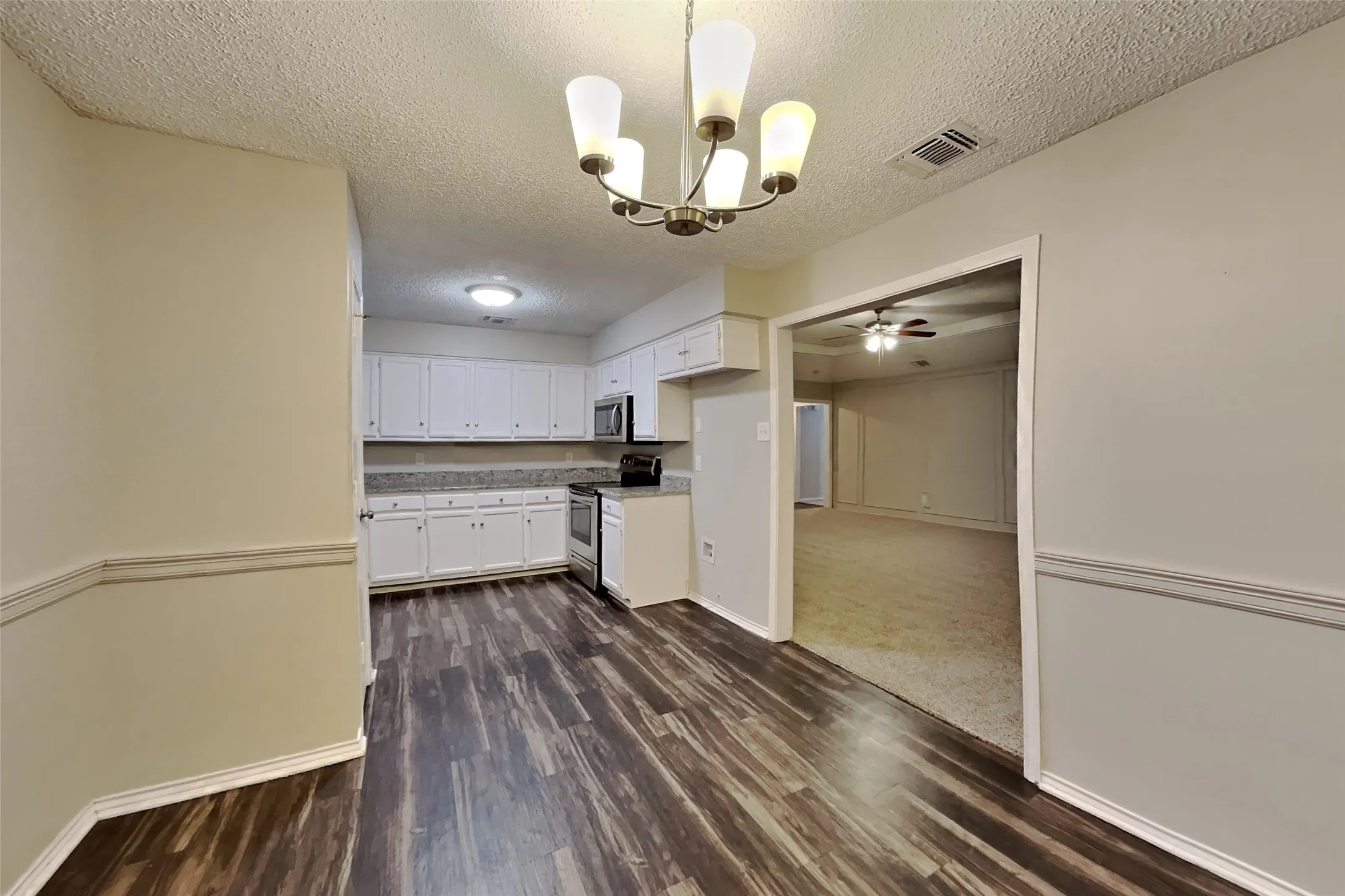 Single Family Residence For Rent in Collin County , 624 Stoneybrook Drive, Wylie, Texas 75098, 3 Bedroom, 2 Bathroom, 2 Garage spaces, 1,435 Sqft, built in 1984, mls#21395802, Real Estate Agent in Wylie, Homes For Rent in Collin county, Homes For Rent in Wylie, Realtor in Wylie Texas, Real Estate Brokerage Independent Realty Texas, Luminita Cordes Realtor
