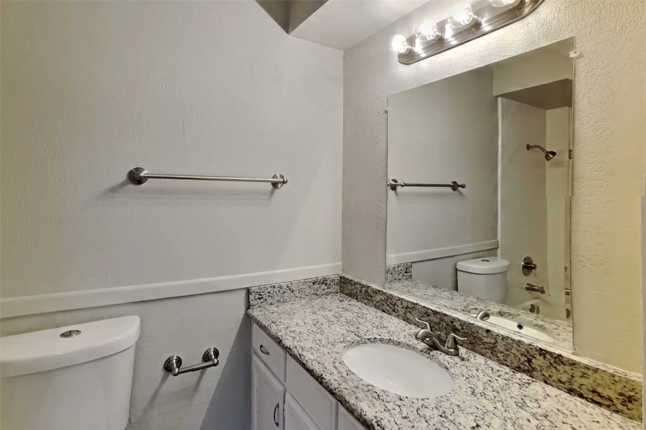 Single Family Residence For Rent in Collin County , 624 Stoneybrook Drive, Wylie, Texas 75098, 3 Bedroom, 2 Bathroom, 2 Garage spaces, 1,435 Sqft, built in 1984, mls#21395802, Real Estate Agent in Wylie, Homes For Rent in Collin county, Homes For Rent in Wylie, Realtor in Wylie Texas, Real Estate Brokerage Independent Realty Texas, Luminita Cordes Realtor