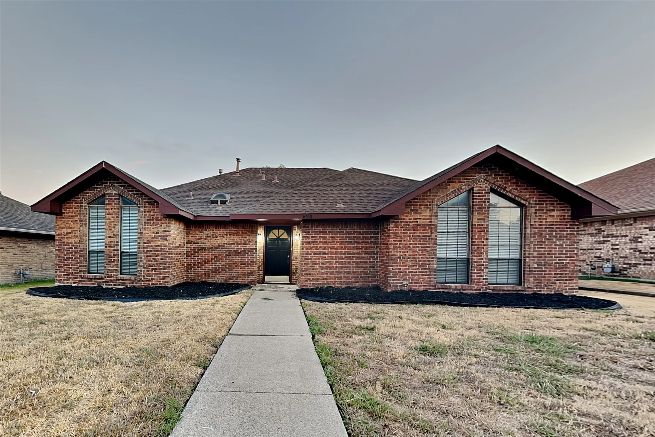 Single Family Residence For Rent