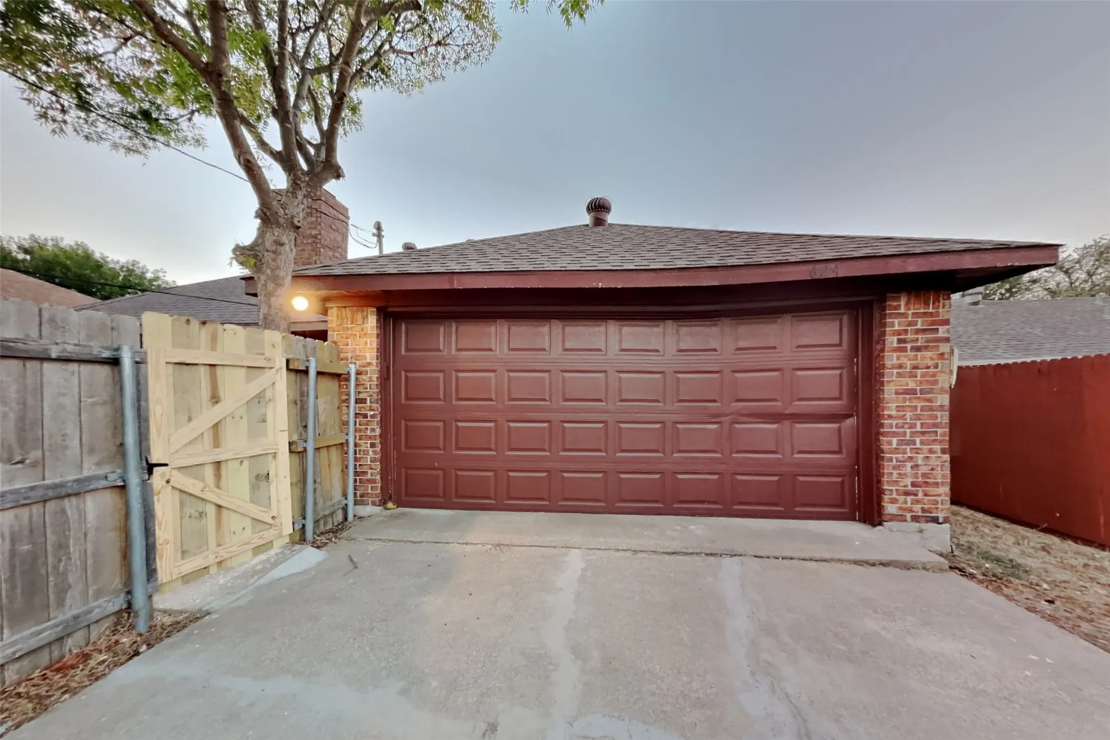 Single Family Residence For Rent in Collin County , 624 Stoneybrook Drive, Wylie, Texas 75098, 3 Bedroom, 2 Bathroom, 2 Garage spaces, 1,435 Sqft, built in 1984, mls#21395802, Real Estate Agent in Wylie, Homes For Rent in Collin county, Homes For Rent in Wylie, Realtor in Wylie Texas, Real Estate Brokerage Independent Realty Texas, Luminita Cordes Realtor