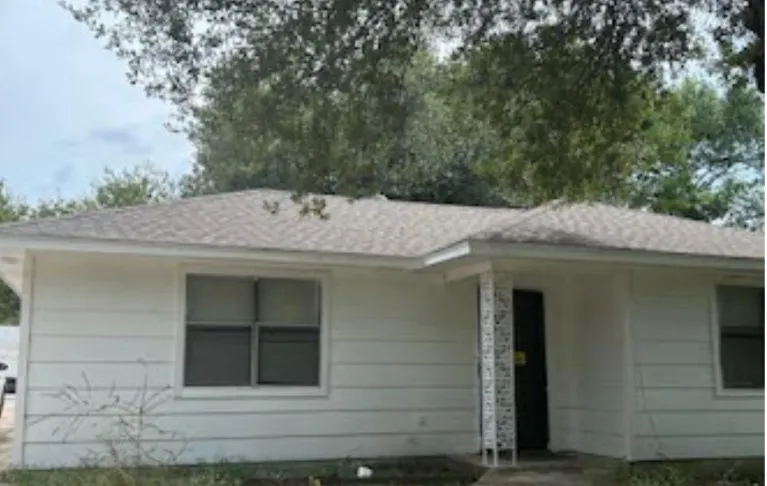Single Family Residence For Sale