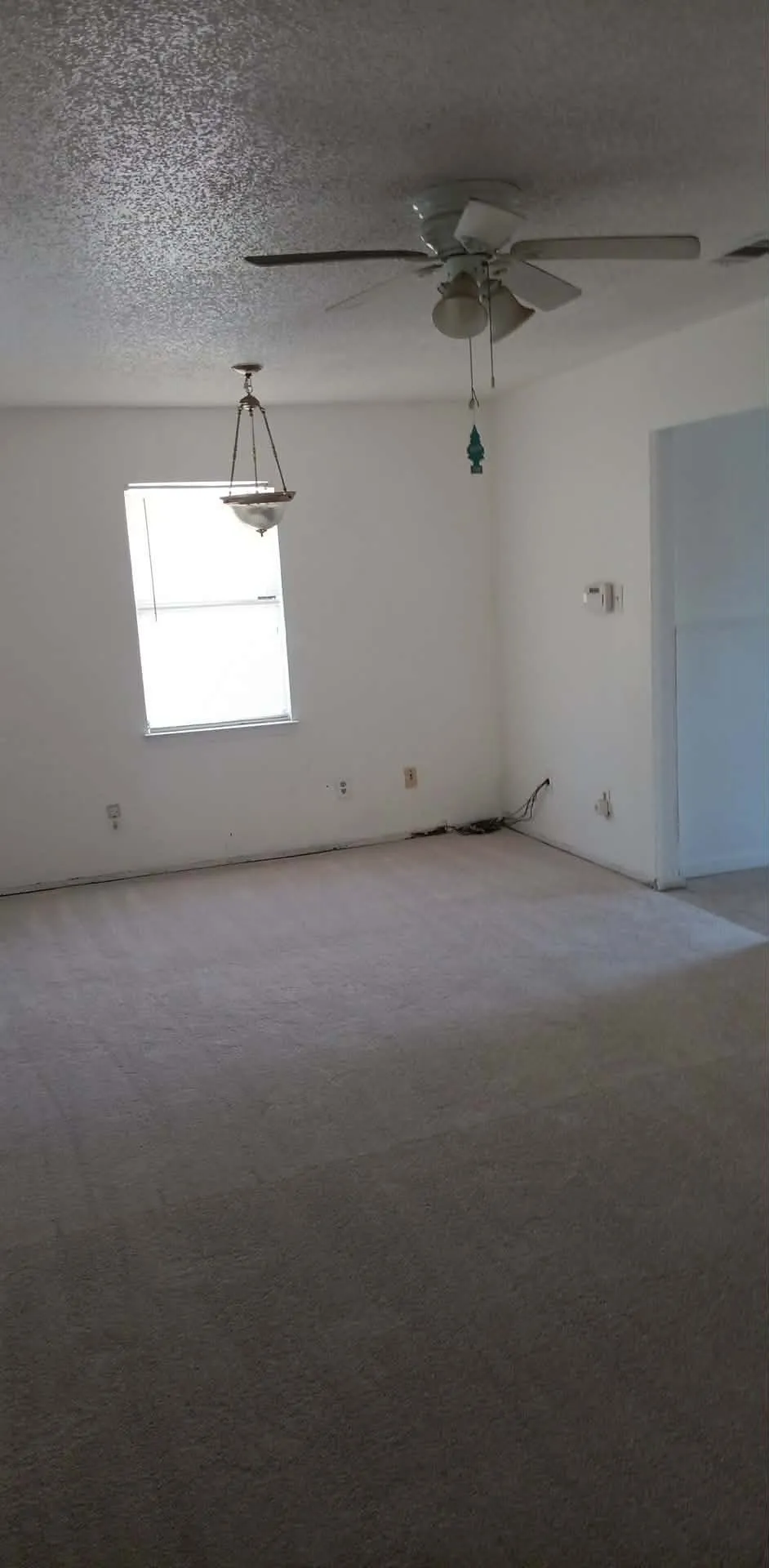 Single Family Residence For Sale in Kaufman County , 605 S Ann Street, Terrell, Texas 75160, 2 Bedroom, 1 Bathroom, 2 Garage spaces, 800 Sqft, built in 1989, mls#21395083, Real Estate Agent in Terrell, Homes For Sale in Kaufman county, Homes For Sale in Terrell, Realtor in Terrell Texas, Real Estate Brokerage Independent Realty Texas, Luminita Cordes Realtor