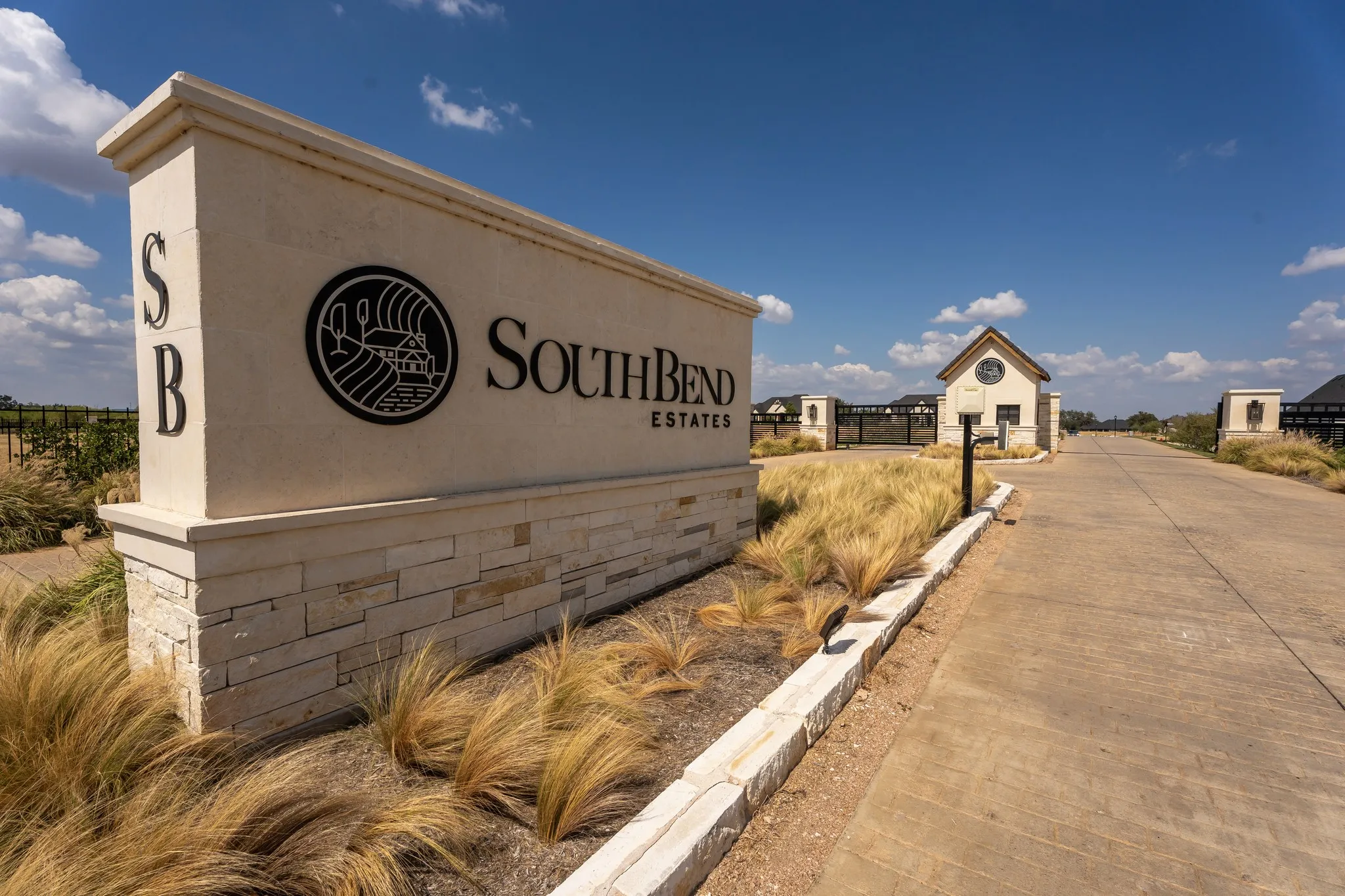 Unimproved Land For Sale in Hood County , 2001 Southern Rise Court, Granbury, Texas 76049, 0, 0, Garage spaces, 0 Sqft, built in 0, mls#21389265, Real Estate Agent in Granbury, Homes For Sale in Hood county, Homes For Sale in Granbury, Realtor in Granbury Texas, Real Estate Brokerage Independent Realty Texas, Luminita Cordes Realtor