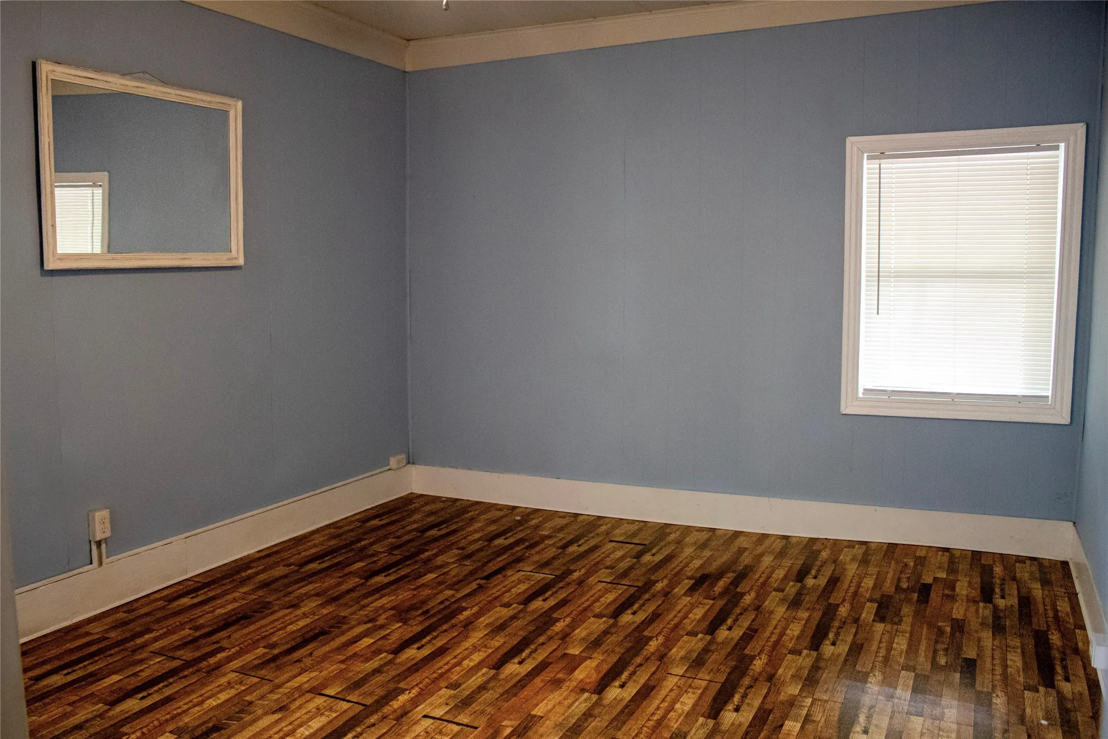 Single Family Residence For Rent in Grayson County , 1001 Star Street, Denison, Texas 75020, 2 Bedroom, 1 Bathroom, Garage spaces, 1,160 Sqft, built in 1945, mls#21395800, Real Estate Agent in Denison, Homes For Rent in Grayson county, Homes For Rent in Denison, Realtor in Denison Texas, Real Estate Brokerage Independent Realty Texas, Luminita Cordes Realtor
