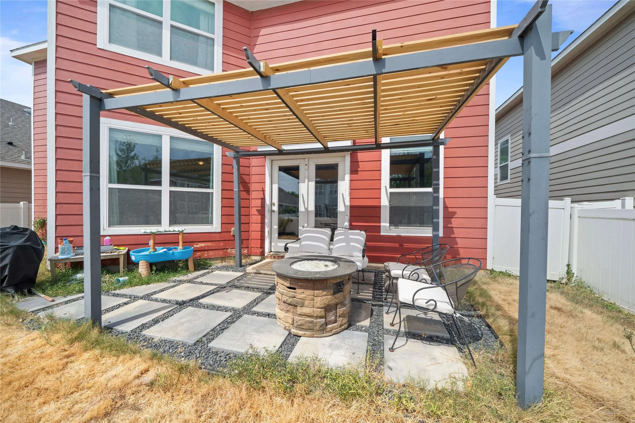 Single Family Residence For Sale in Denton County , 9020 Nathaniel Drive, Providence Village, Texas 76227, 4 Bedroom, 4 Bathroom, 2 Garage spaces, 3,170 Sqft, built in 2013, mls#21395560, Real Estate Agent in Providence Village, Homes For Sale in Denton county, Homes For Sale in Providence Village, Realtor in Providence Village Texas, Real Estate Brokerage Independent Realty Texas, Luminita Cordes Realtor