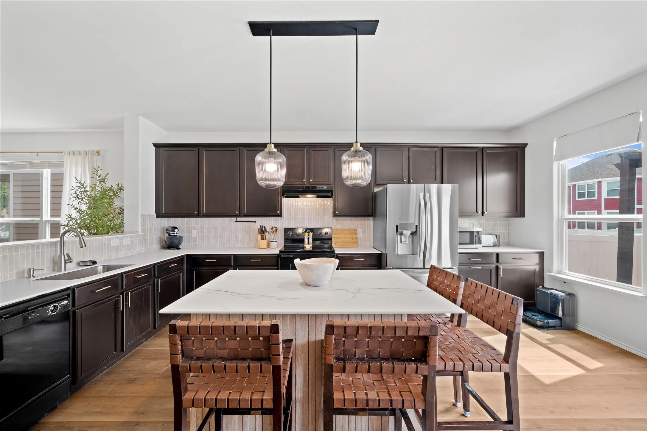 Single Family Residence For Sale in Denton County , 9020 Nathaniel Drive, Providence Village, Texas 76227, 4 Bedroom, 4 Bathroom, 2 Garage spaces, 3,170 Sqft, built in 2013, mls#21395560, Real Estate Agent in Providence Village, Homes For Sale in Denton county, Homes For Sale in Providence Village, Realtor in Providence Village Texas, Real Estate Brokerage Independent Realty Texas, Luminita Cordes Realtor