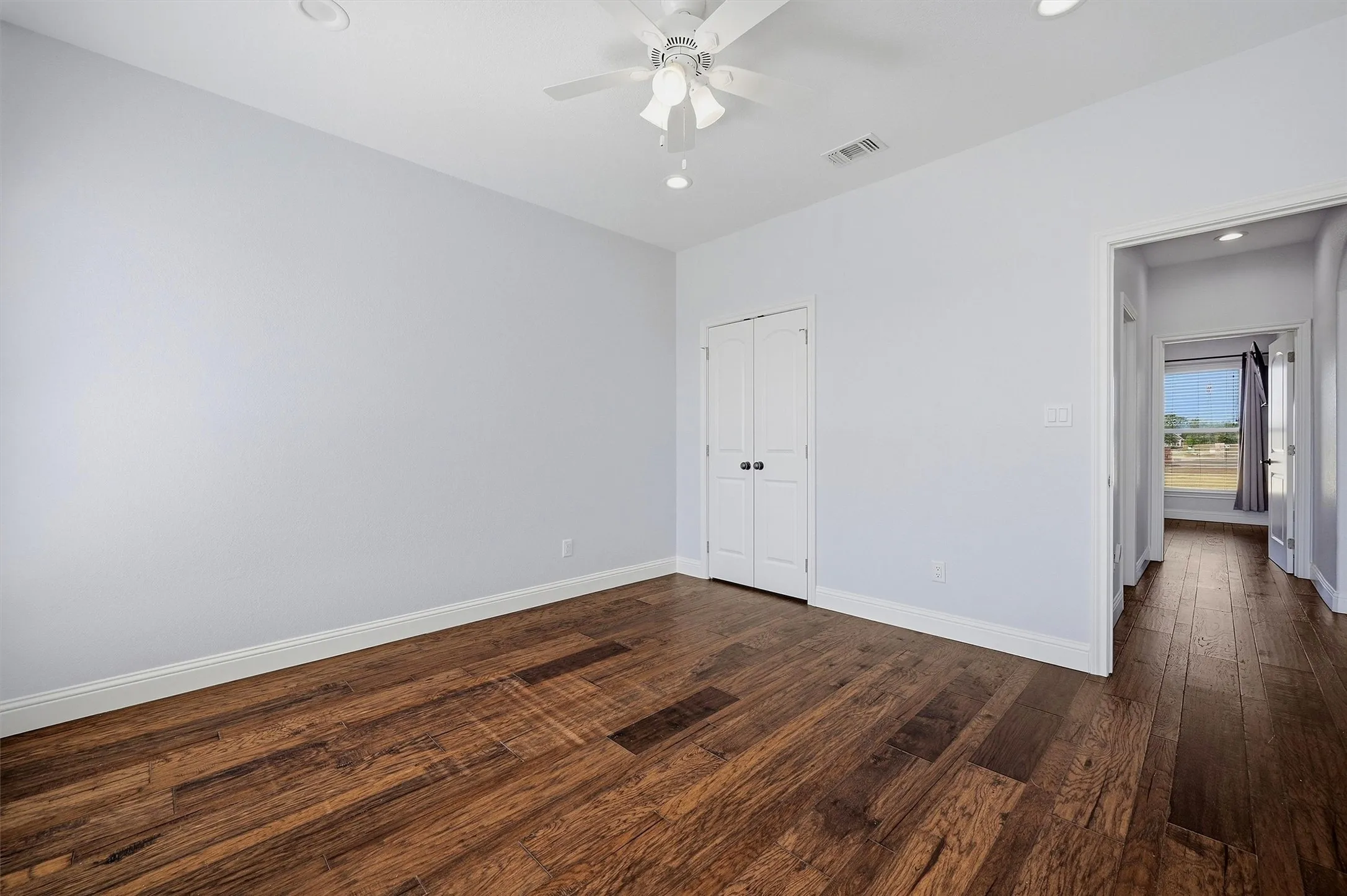 Single Family Residence For Sale in Grayson County , 1001 Johnson Trail, Bells, Texas 75414, 4 Bedroom, 3 Bathroom, 2 Garage spaces, 2,498 Sqft, built in 2022, mls#21393309, Real Estate Agent in Bells, Homes For Sale in Grayson county, Homes For Sale in Bells, Realtor in Bells Texas, Real Estate Brokerage Independent Realty Texas, Luminita Cordes Realtor