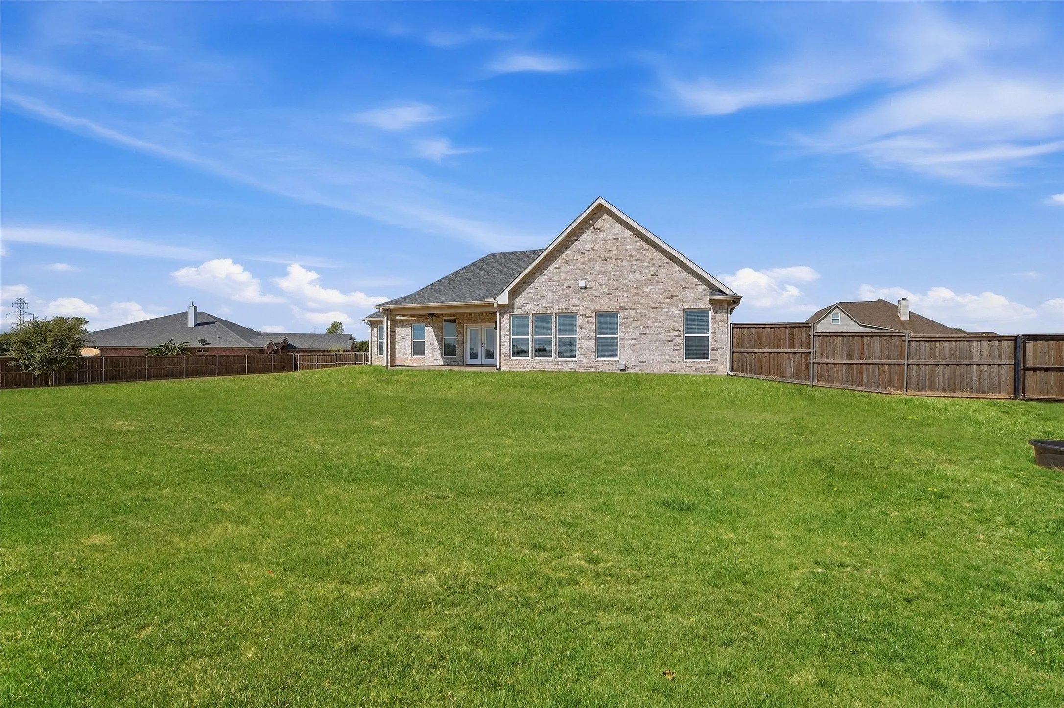Single Family Residence For Sale in Grayson County , 1001 Johnson Trail, Bells, Texas 75414, 4 Bedroom, 3 Bathroom, 2 Garage spaces, 2,498 Sqft, built in 2022, mls#21393309, Real Estate Agent in Bells, Homes For Sale in Grayson county, Homes For Sale in Bells, Realtor in Bells Texas, Real Estate Brokerage Independent Realty Texas, Luminita Cordes Realtor