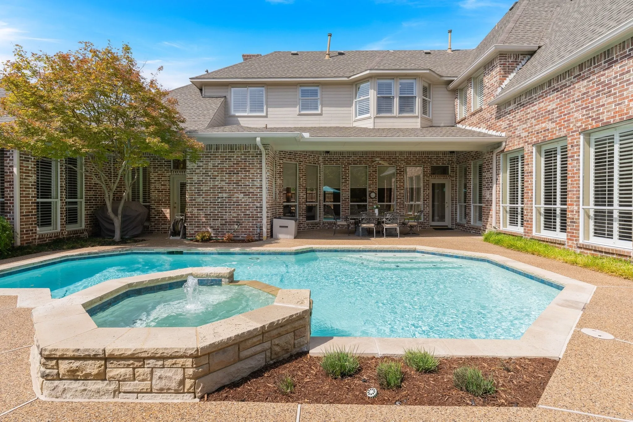 Single Family Residence For Sale in Collin County , 5108 Water Haven Lane, Plano, Texas 75093, 4 Bedroom, 6 Bathroom, 3 Garage spaces, 4,621 Sqft, built in 1994, mls#21391512, Real Estate Agent in Plano, Homes For Sale in Collin county, Homes For Sale in Plano, Realtor in Plano Texas, Real Estate Brokerage Independent Realty Texas, Luminita Cordes Realtor