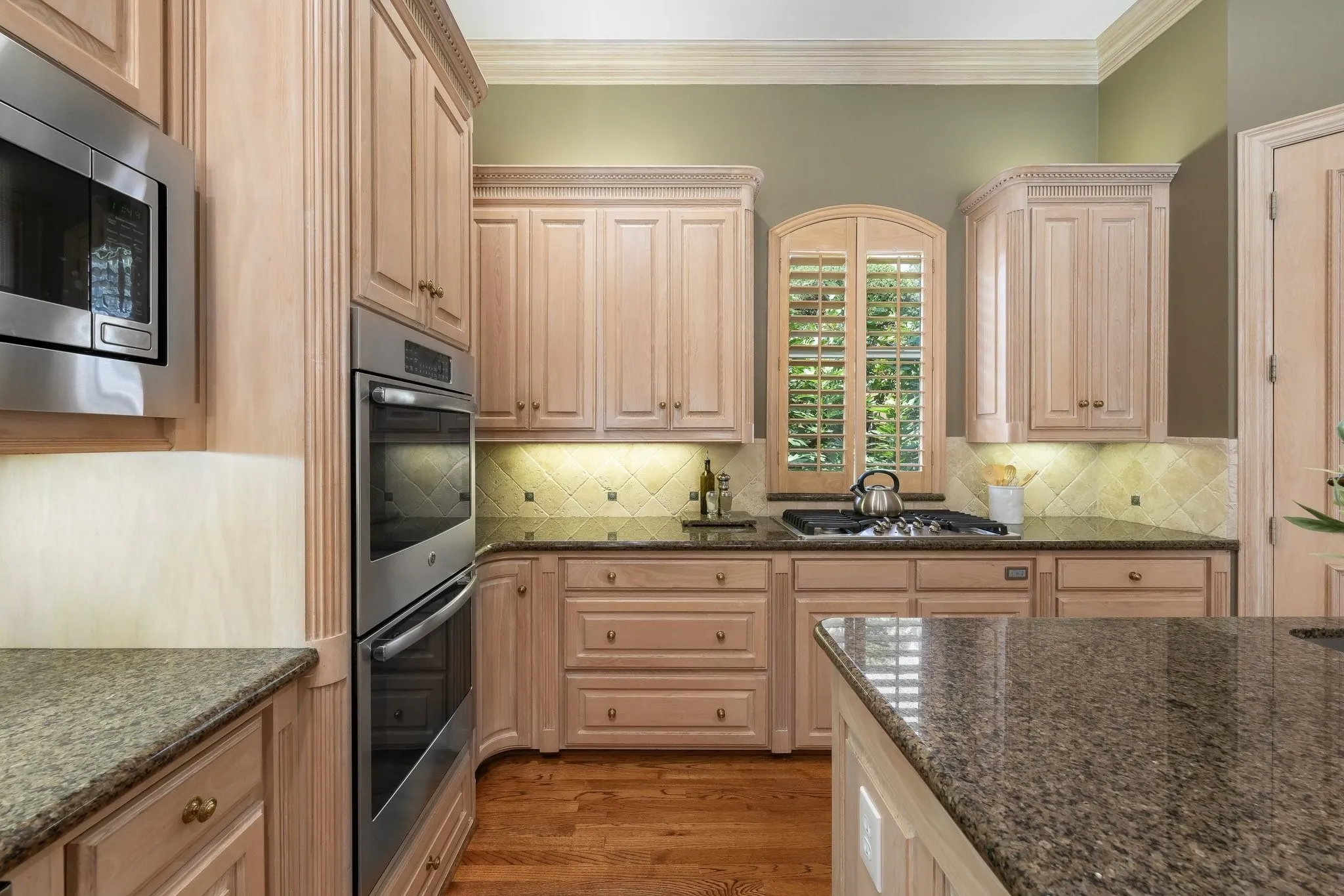 Single Family Residence For Sale in Collin County , 5108 Water Haven Lane, Plano, Texas 75093, 4 Bedroom, 6 Bathroom, 3 Garage spaces, 4,621 Sqft, built in 1994, mls#21391512, Real Estate Agent in Plano, Homes For Sale in Collin county, Homes For Sale in Plano, Realtor in Plano Texas, Real Estate Brokerage Independent Realty Texas, Luminita Cordes Realtor