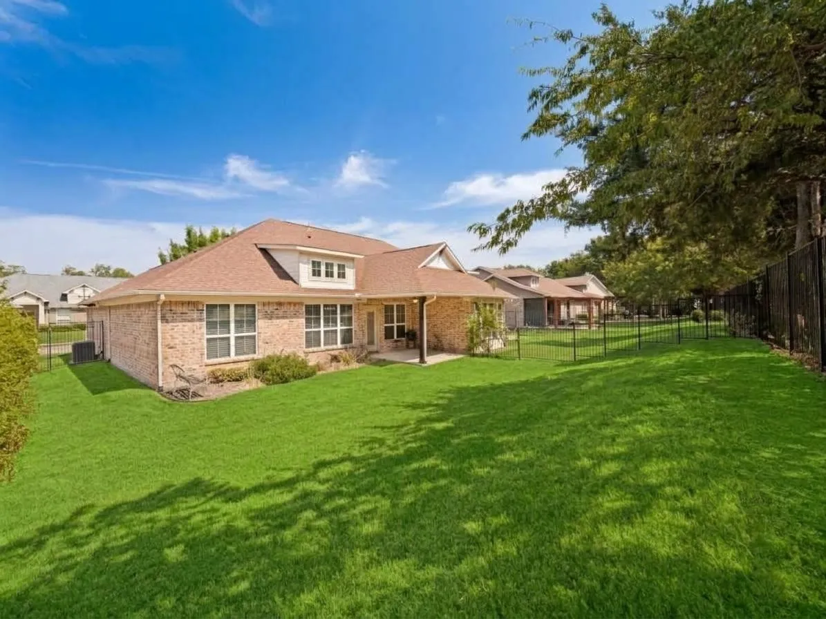 Single Family Residence For Sale in Collin County , 316 Terra Verde Lane, Mc Kinney, Texas 75069, 2 Bedroom, 2 Bathroom, 2 Garage spaces, 1,498 Sqft, built in 2012, mls#21392211, Real Estate Agent in Mc Kinney, Homes For Sale in Collin county, Homes For Sale in Mc Kinney, Realtor in Mc Kinney Texas, Real Estate Brokerage Independent Realty Texas, Luminita Cordes Realtor