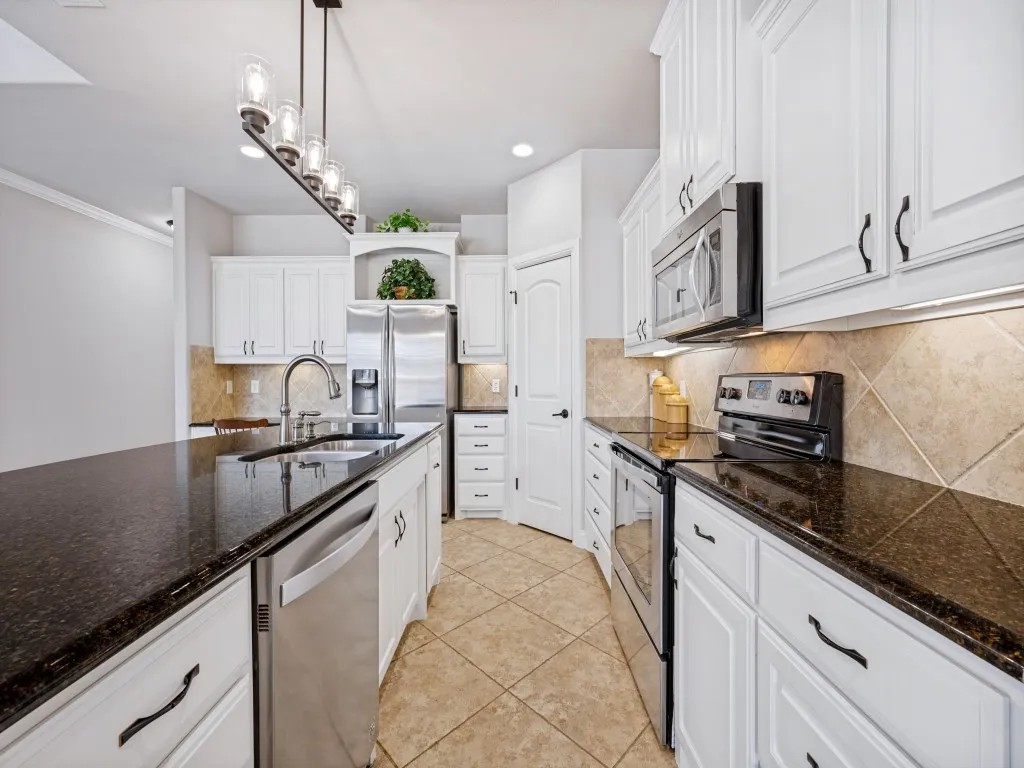 Single Family Residence For Sale in Collin County , 316 Terra Verde Lane, Mc Kinney, Texas 75069, 2 Bedroom, 2 Bathroom, 2 Garage spaces, 1,498 Sqft, built in 2012, mls#21392211, Real Estate Agent in Mc Kinney, Homes For Sale in Collin county, Homes For Sale in Mc Kinney, Realtor in Mc Kinney Texas, Real Estate Brokerage Independent Realty Texas, Luminita Cordes Realtor