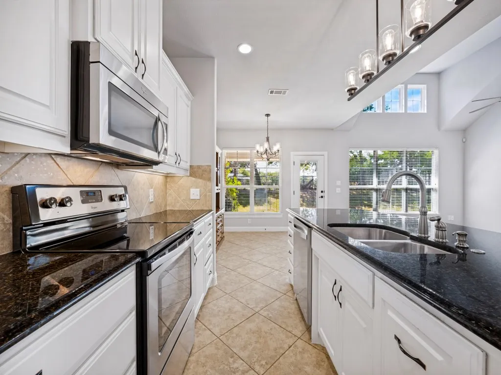 Single Family Residence For Sale in Collin County , 316 Terra Verde Lane, Mc Kinney, Texas 75069, 2 Bedroom, 2 Bathroom, 2 Garage spaces, 1,498 Sqft, built in 2012, mls#21392211, Real Estate Agent in Mc Kinney, Homes For Sale in Collin county, Homes For Sale in Mc Kinney, Realtor in Mc Kinney Texas, Real Estate Brokerage Independent Realty Texas, Luminita Cordes Realtor