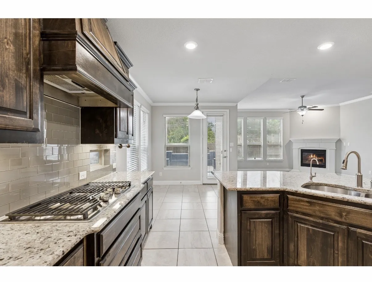Single Family Residence For Sale in Collin County , 708 Feathering Way, Plano, Texas 75074, 4 Bedroom, 4 Bathroom, 2 Garage spaces, 3,217 Sqft, built in 2017, mls#21390194, Real Estate Agent in Plano, Homes For Sale in Collin county, Homes For Sale in Plano, Realtor in Plano Texas, Real Estate Brokerage Independent Realty Texas, Luminita Cordes Realtor