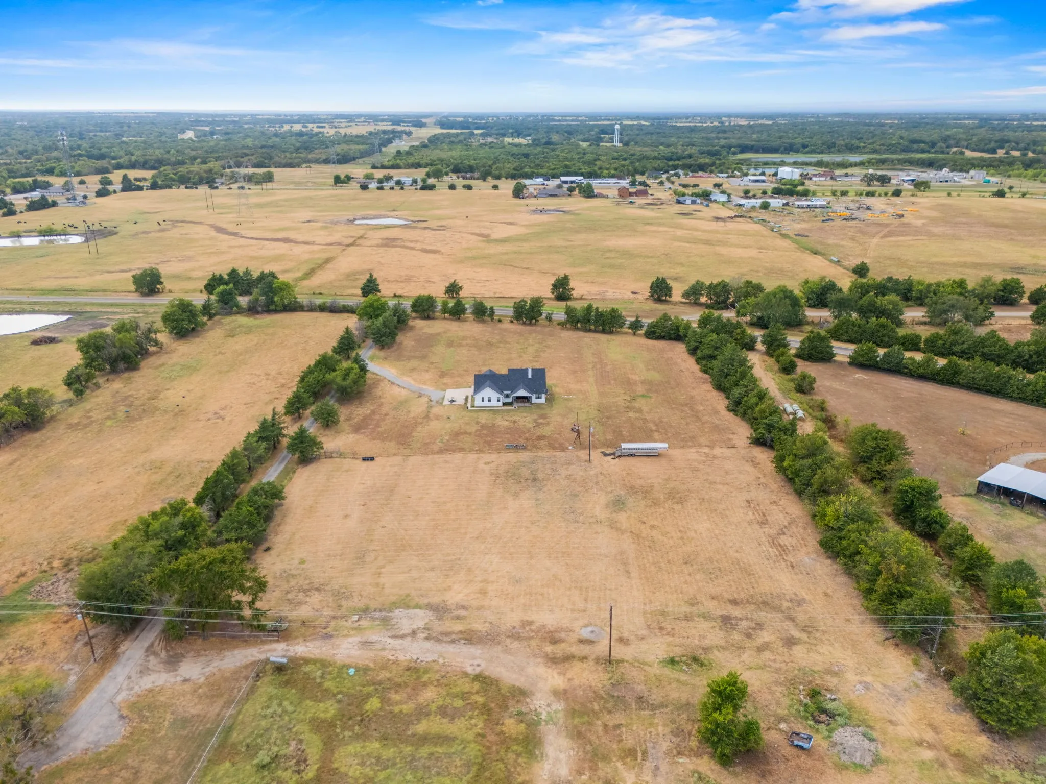 Single Family Residence For Sale in Fannin County , 1742 Recreation Road 3, Bonham, Texas 75418, 3 Bedroom, 3 Bathroom, 2 Garage spaces, 2,077 Sqft, built in 2020, mls#21394588, Real Estate Agent in Bonham, Homes For Sale in Fannin county, Homes For Sale in Bonham, Realtor in Bonham Texas, Real Estate Brokerage Independent Realty Texas, Luminita Cordes Realtor