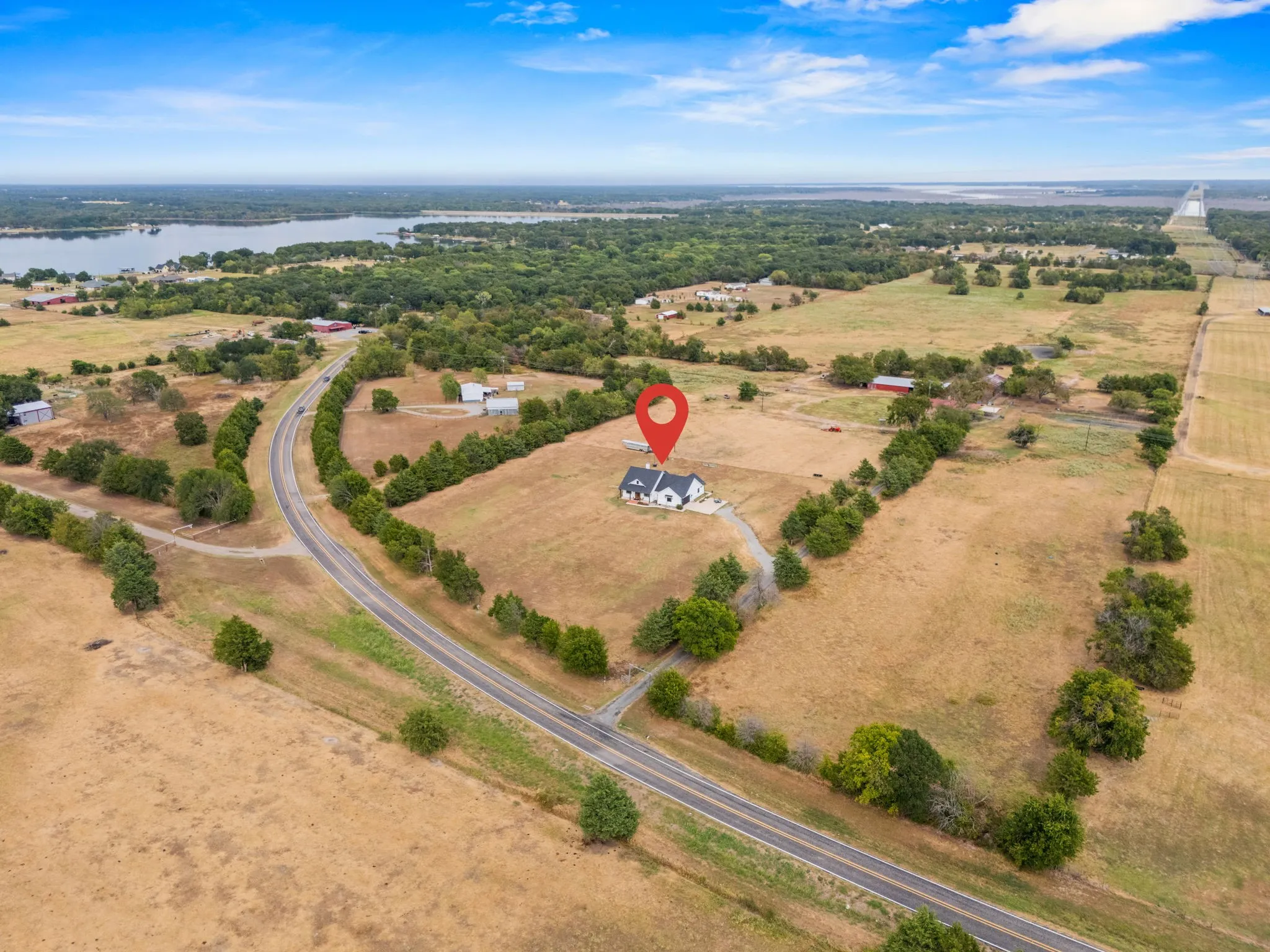 Single Family Residence For Sale in Fannin County , 1742 Recreation Road 3, Bonham, Texas 75418, 3 Bedroom, 3 Bathroom, 2 Garage spaces, 2,077 Sqft, built in 2020, mls#21394588, Real Estate Agent in Bonham, Homes For Sale in Fannin county, Homes For Sale in Bonham, Realtor in Bonham Texas, Real Estate Brokerage Independent Realty Texas, Luminita Cordes Realtor