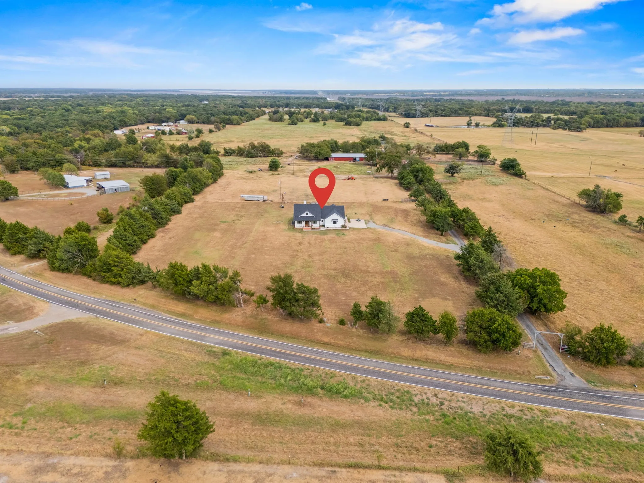 Single Family Residence For Sale in Fannin County , 1742 Recreation Road 3, Bonham, Texas 75418, 3 Bedroom, 3 Bathroom, 2 Garage spaces, 2,077 Sqft, built in 2020, mls#21394588, Real Estate Agent in Bonham, Homes For Sale in Fannin county, Homes For Sale in Bonham, Realtor in Bonham Texas, Real Estate Brokerage Independent Realty Texas, Luminita Cordes Realtor