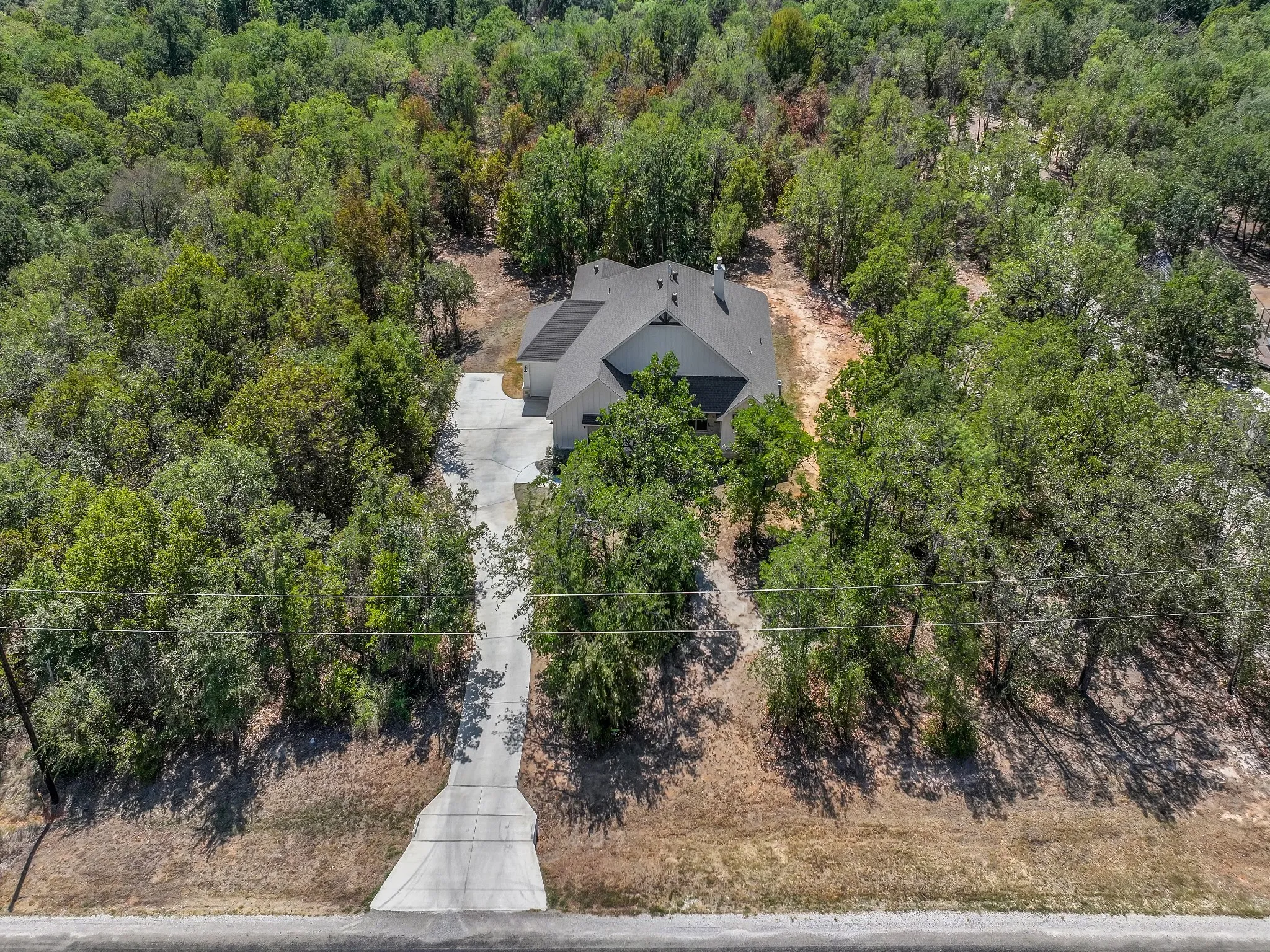 Single Family Residence For Rent in Parker County , 183 Graystone Drive, Weatherford, Texas 76088, 4 Bedroom, 2 Bathroom, 3 Garage spaces, 2,239 Sqft, built in 2022, mls#21395349, Real Estate Agent in Weatherford, Homes For Rent in Parker county, Homes For Rent in Weatherford, Realtor in Weatherford Texas, Real Estate Brokerage Independent Realty Texas, Luminita Cordes Realtor