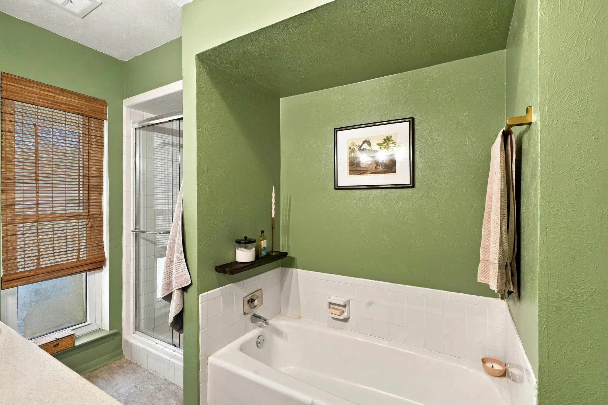 Single Family Residence For Sale in Dallas County , 9307 Crestedge Drive, Dallas, Texas 75238, 5 Bedroom, 2 Bathroom, 2 Garage spaces, 2,322 Sqft, built in 1967, mls#21392352, Real Estate Agent in Dallas, Homes For Sale in Dallas county, Homes For Sale in Dallas, Realtor in Dallas Texas, Real Estate Brokerage Independent Realty Texas, Luminita Cordes Realtor