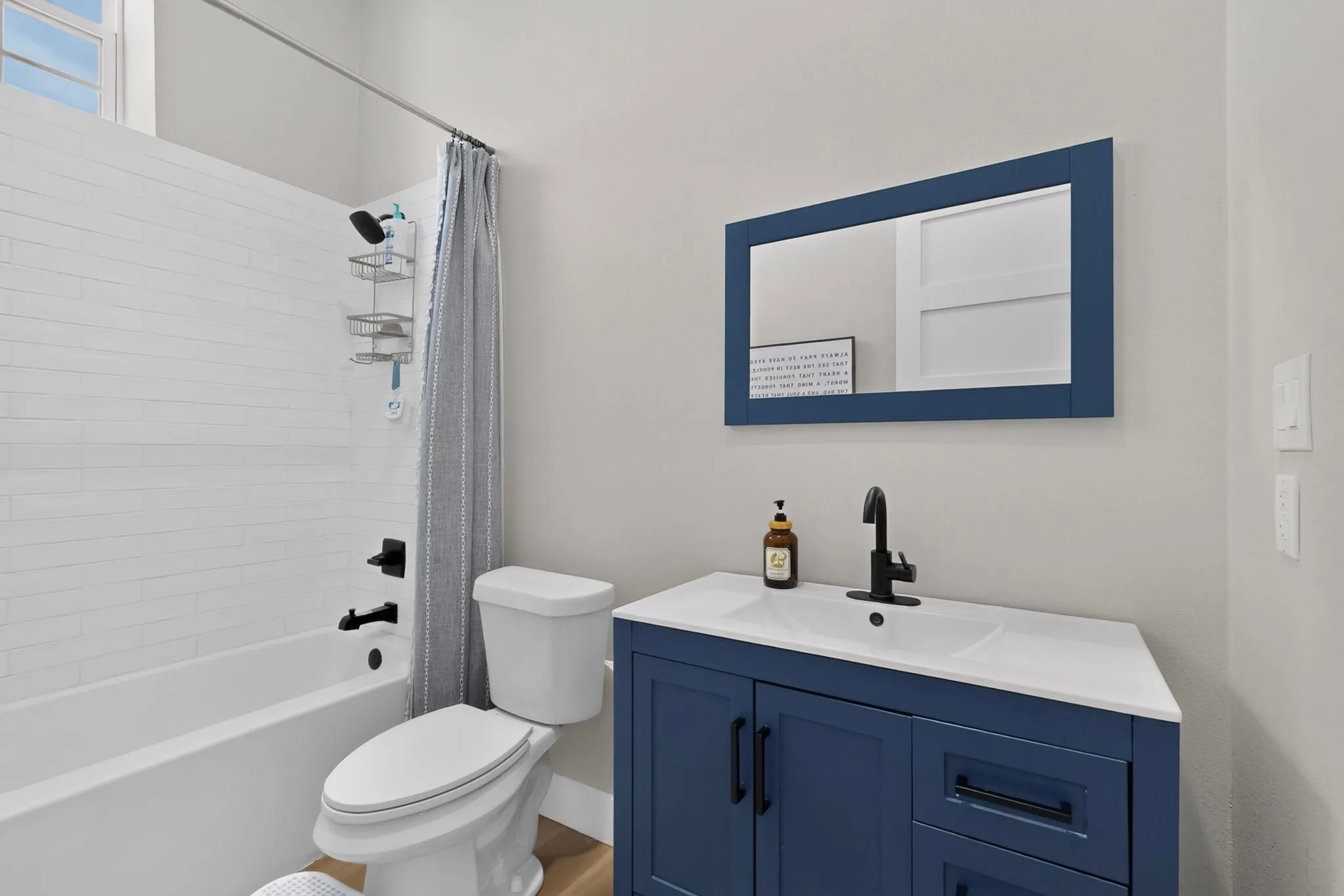 Single Family Residence For Sale in Parker County , 5077 S Fm 5, Aledo, Texas 76008, 4 Bedroom, 3 Bathroom, 4 Garage spaces, 2,500 Sqft, built in 2023, mls#21394842, Real Estate Agent in Aledo, Homes For Sale in Parker county, Homes For Sale in Aledo, Realtor in Aledo Texas, Real Estate Brokerage Independent Realty Texas, Luminita Cordes Realtor