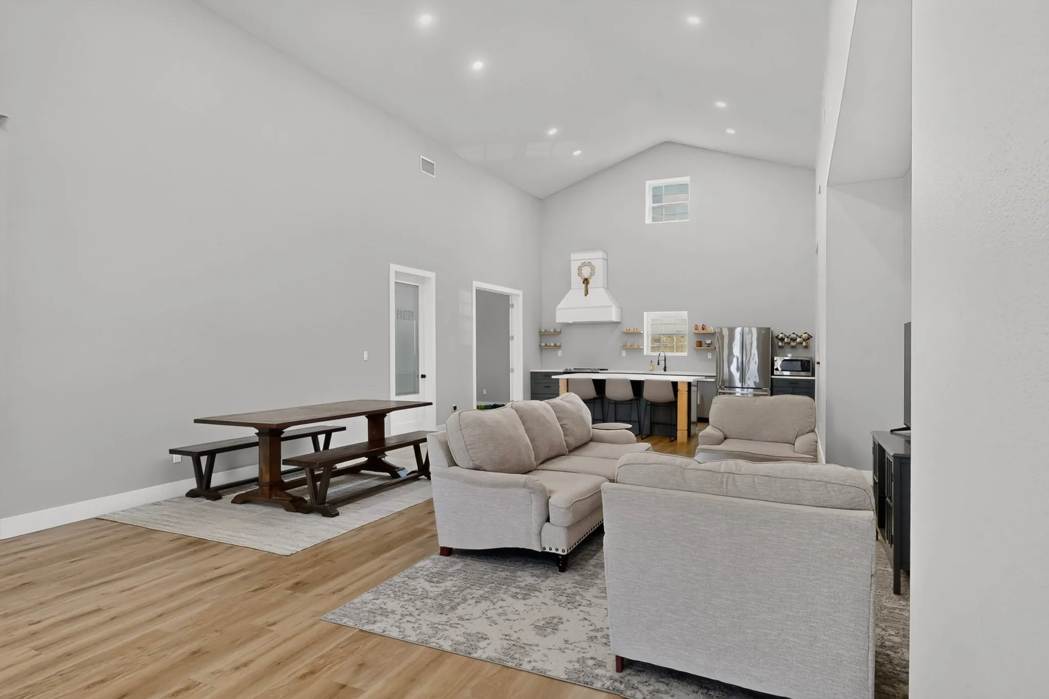 Single Family Residence For Sale in Parker County , 5077 S Fm 5, Aledo, Texas 76008, 4 Bedroom, 3 Bathroom, 4 Garage spaces, 2,500 Sqft, built in 2023, mls#21394842, Real Estate Agent in Aledo, Homes For Sale in Parker county, Homes For Sale in Aledo, Realtor in Aledo Texas, Real Estate Brokerage Independent Realty Texas, Luminita Cordes Realtor