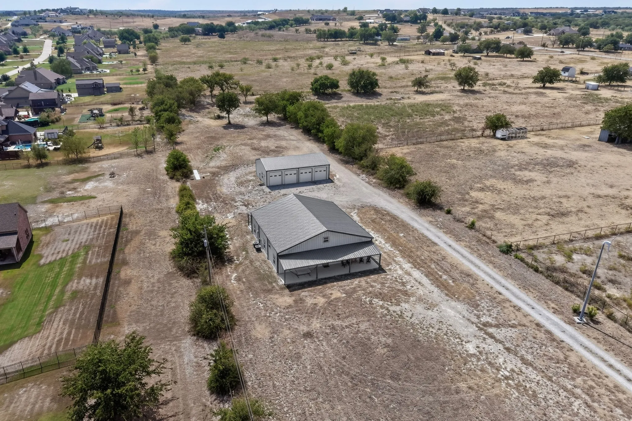 Single Family Residence For Sale in Parker County , 5077 S Fm 5, Aledo, Texas 76008, 4 Bedroom, 3 Bathroom, 4 Garage spaces, 2,500 Sqft, built in 2023, mls#21394842, Real Estate Agent in Aledo, Homes For Sale in Parker county, Homes For Sale in Aledo, Realtor in Aledo Texas, Real Estate Brokerage Independent Realty Texas, Luminita Cordes Realtor
