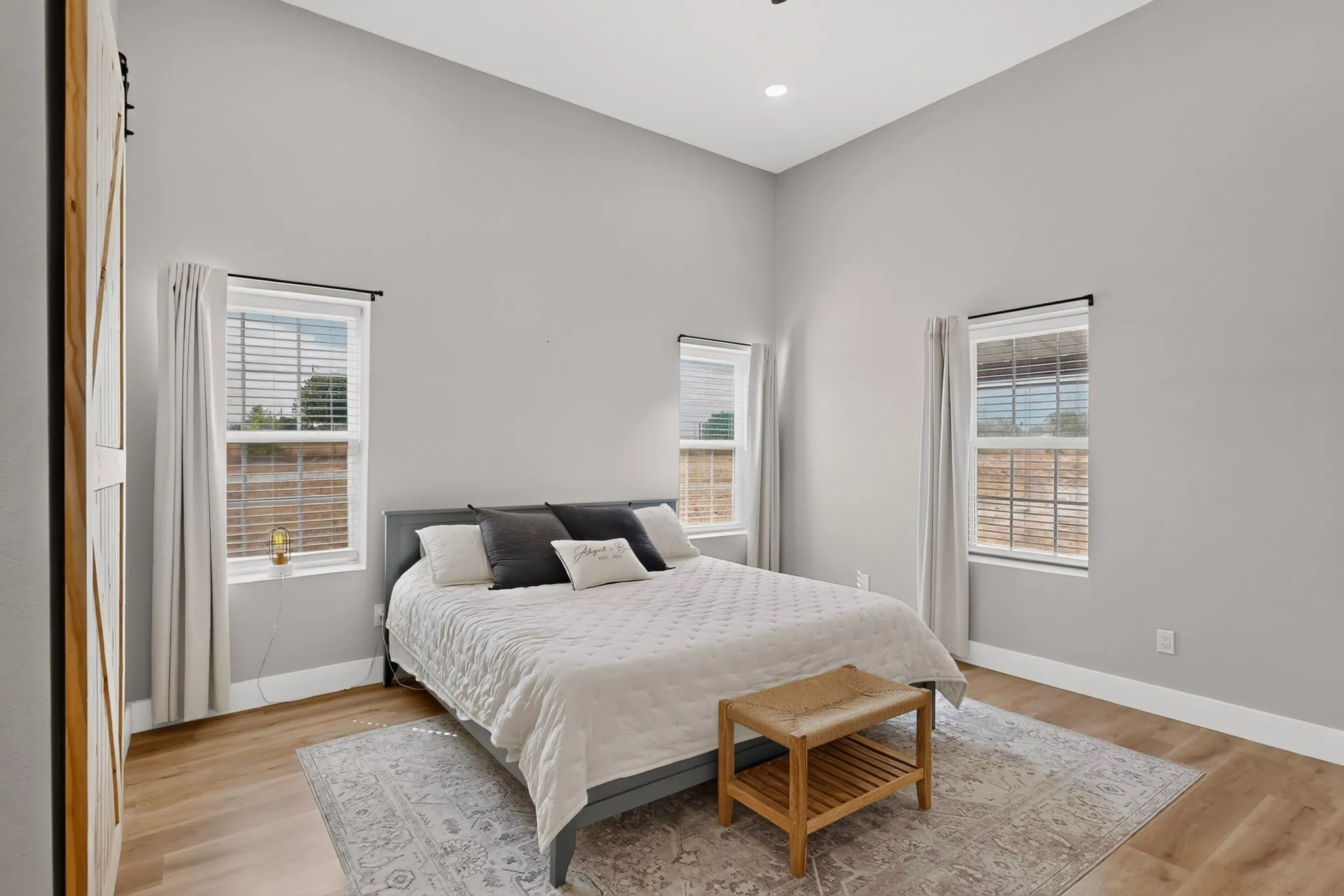 Single Family Residence For Sale in Parker County , 5077 S Fm 5, Aledo, Texas 76008, 4 Bedroom, 3 Bathroom, 4 Garage spaces, 2,500 Sqft, built in 2023, mls#21394842, Real Estate Agent in Aledo, Homes For Sale in Parker county, Homes For Sale in Aledo, Realtor in Aledo Texas, Real Estate Brokerage Independent Realty Texas, Luminita Cordes Realtor